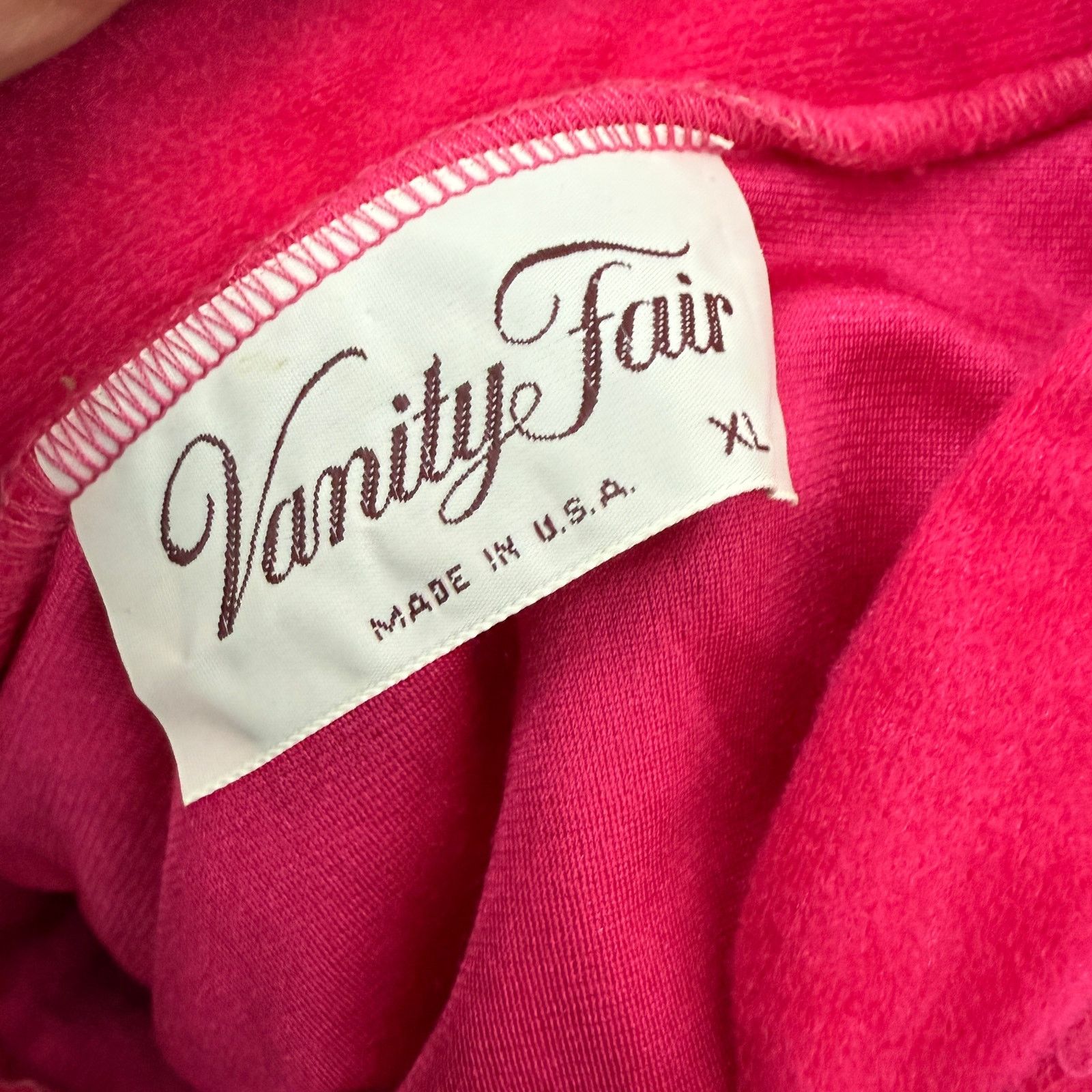Vintage Vintage Vanity Fair Magenta Velour Long Robe Embroidery Snap Size ONE SIZE - 4 Thumbnail