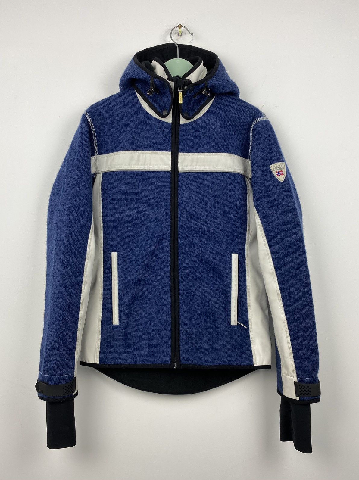 Dale Of Norway Dale of Norway Windstopper Jacket Oakley Arcteryx Size US S / EU 44-46 / 1 - 1 Thumbnail