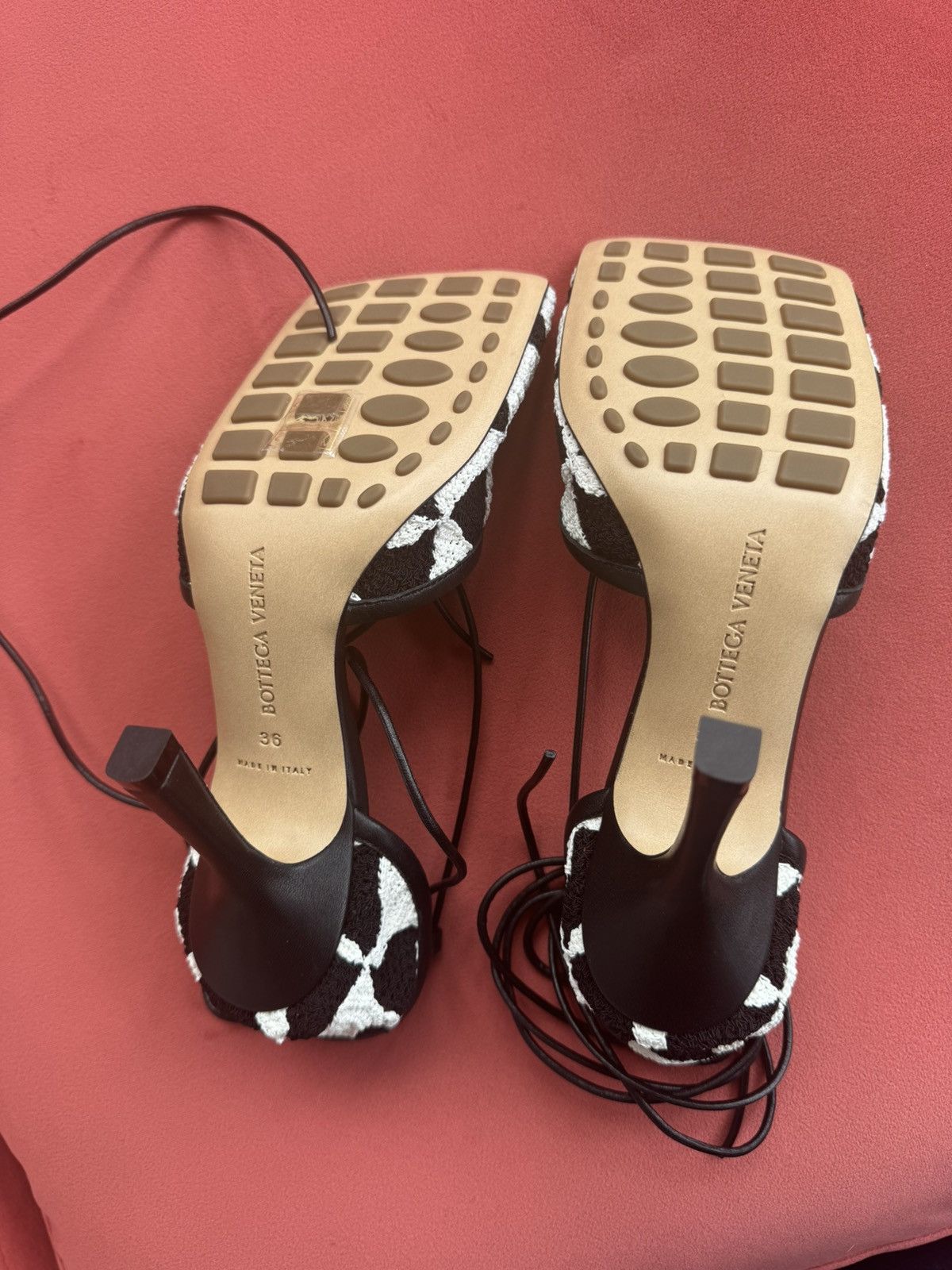 Bottega Veneta Bottega Veneta New Crochet black and white sand, size 36 IT Size US 6 / IT 36 - 3 Thumbnail