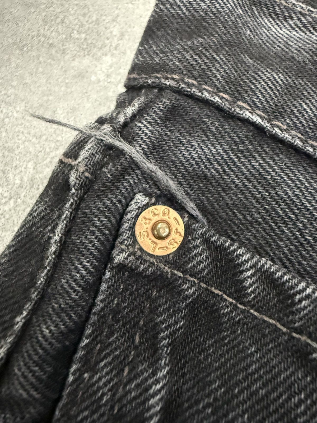 Levi's Vintage Clothing 90’s LEVIS 501 RARE SALVAGE VINTAGE STREETWEAR DENIM PANTS Size US 32 / EU 48 - 11 Thumbnail