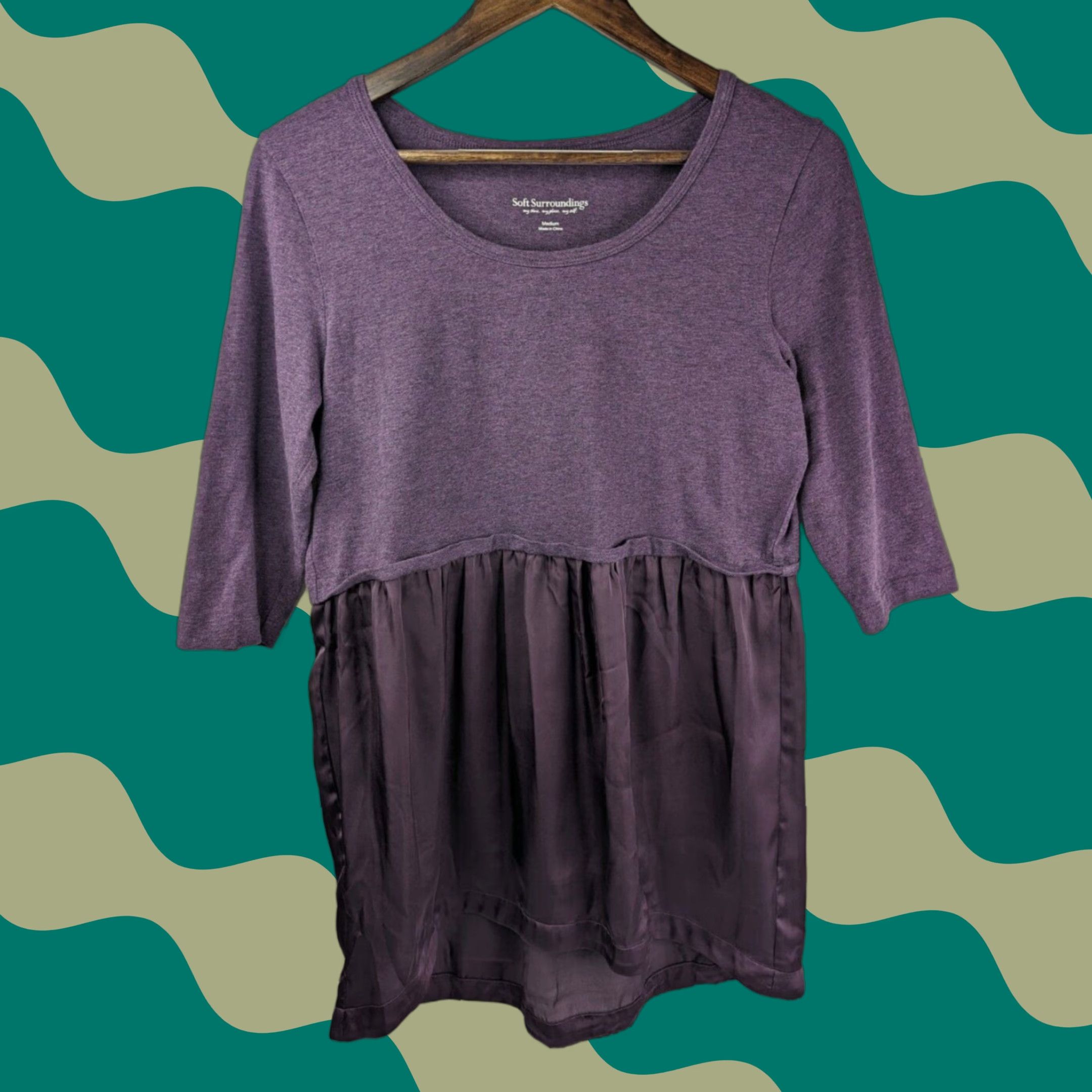 Soft Surroundings **Purple Soft Surroundings Women's Medium Tunic Top Satin 3/4 Sleeve** User: **Purple Soft Surroundings Women's Medium Tunic Top Satin 3/4 Sleeve** Size M / US 6-8 / IT 42-44 - 1 Thumbnail