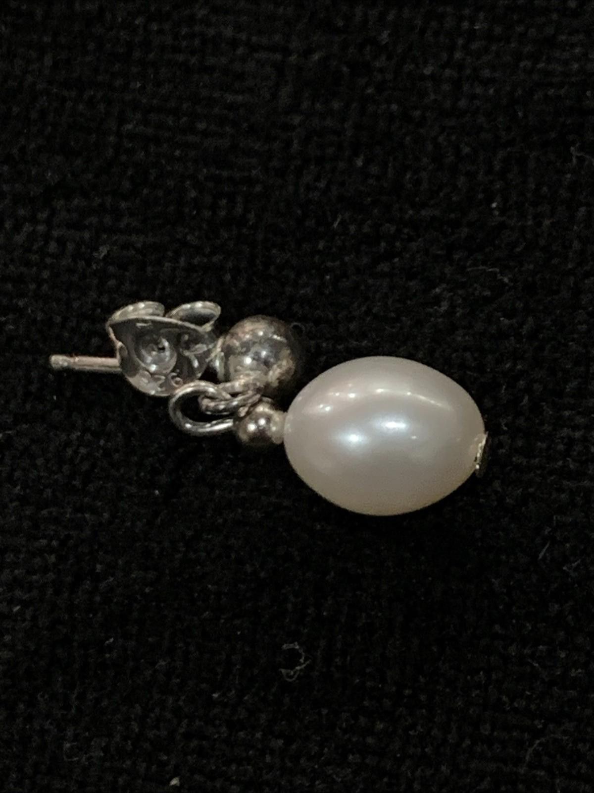 Sterling Silver Vintage Gorgeous Genuine Pearl and Sterling 925 Drop Earring Size ONE SIZE - 3 Thumbnail