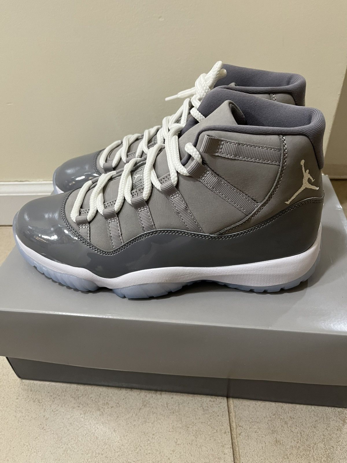 Jordan Brand Jordan 11 Retro Cool Grey Sz 10us Size US 10 / EU 43 - 9 Thumbnail