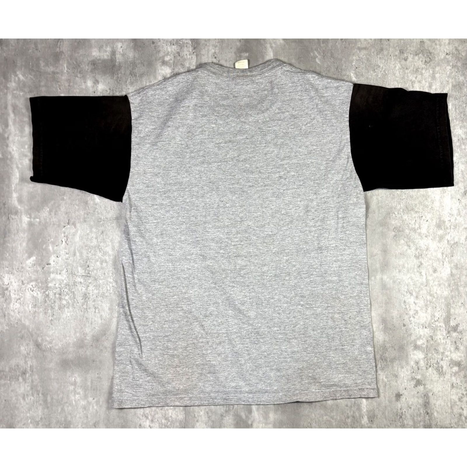 NFL VINTAGE Ravens Logo NFL T Shirt Gray M Adult Football 90s Retro Graphic Print Short Sleeve Crew Neck Cotton Men Size M Logo Ravens Ravens Team Mens Size US M / EU 48-50 / 2 - 2 Thumbnail