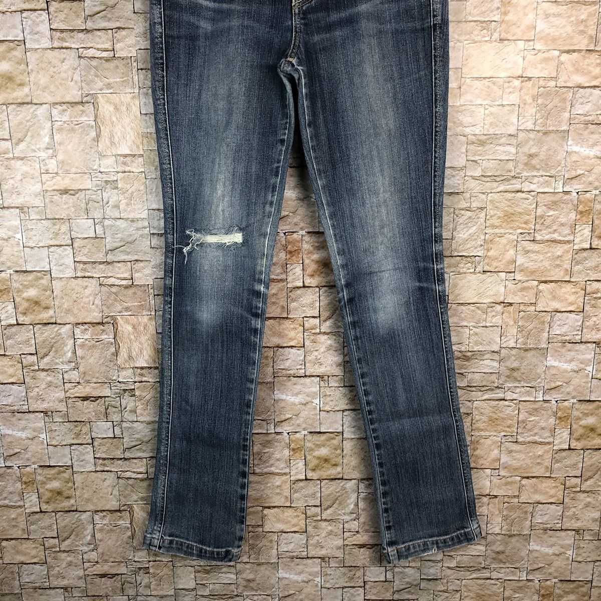 Levi's Levis Ladies Blue Disstressed Denim Pants #A606 Size 29" - 3 Thumbnail