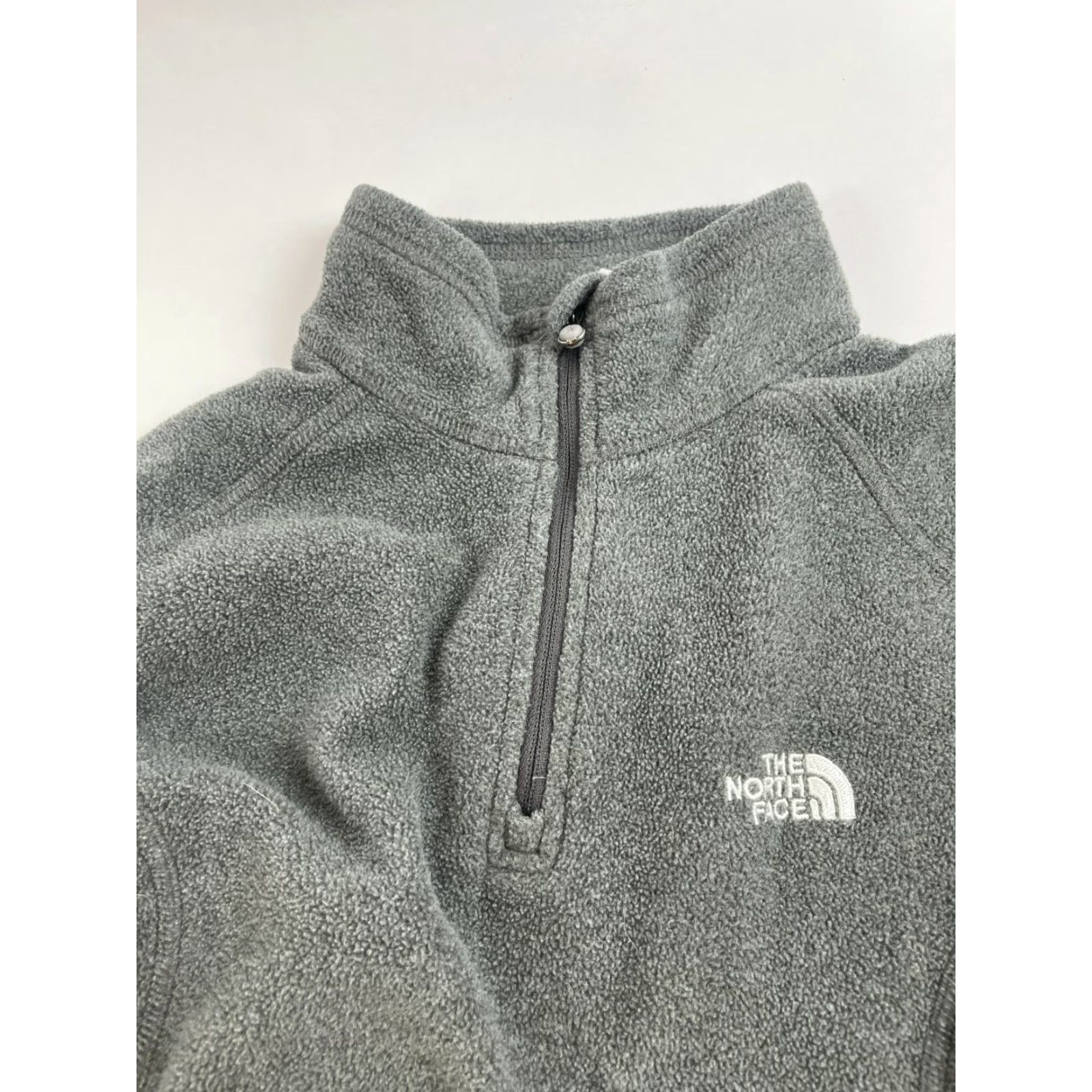 The North Face The North Face Sweatshirt Women's Size Small Gray Fleece 1/4 Zip Mock Neck Pullover Size S / US 4 / IT 40 - 3 Thumbnail