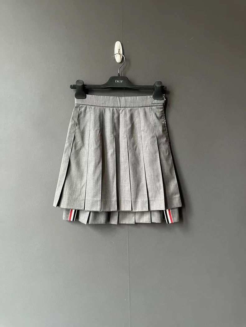 Thom Browne Thom Browne Medium grey pleated skirt Size 26" / US 2 / IT 38 - 1 Thumbnail
