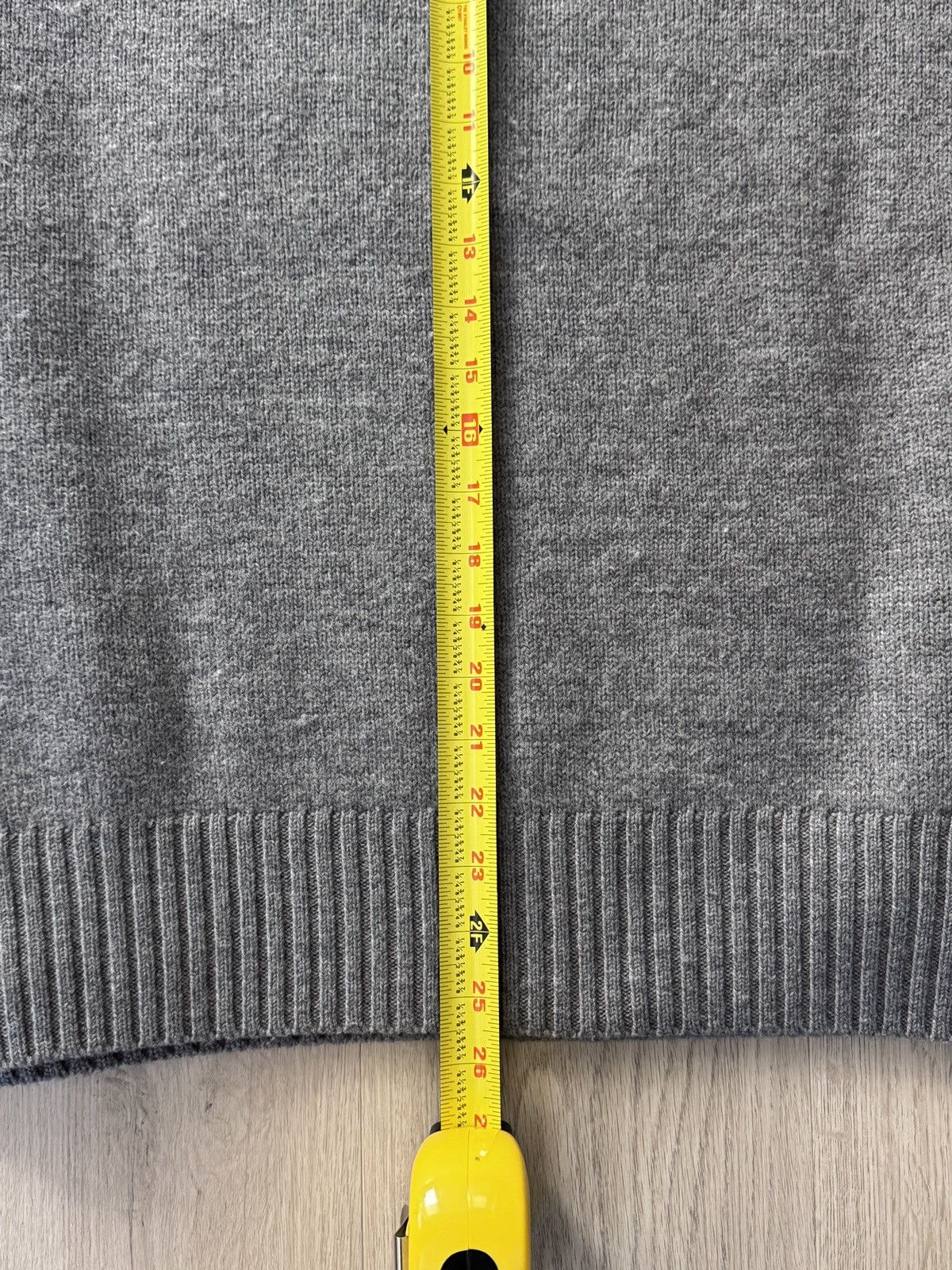 AMI AMI Paris De Coeur Red Sweater Grey Oversized Medium Unisex Size US M / EU 48-50 / 2 - 15 Thumbnail