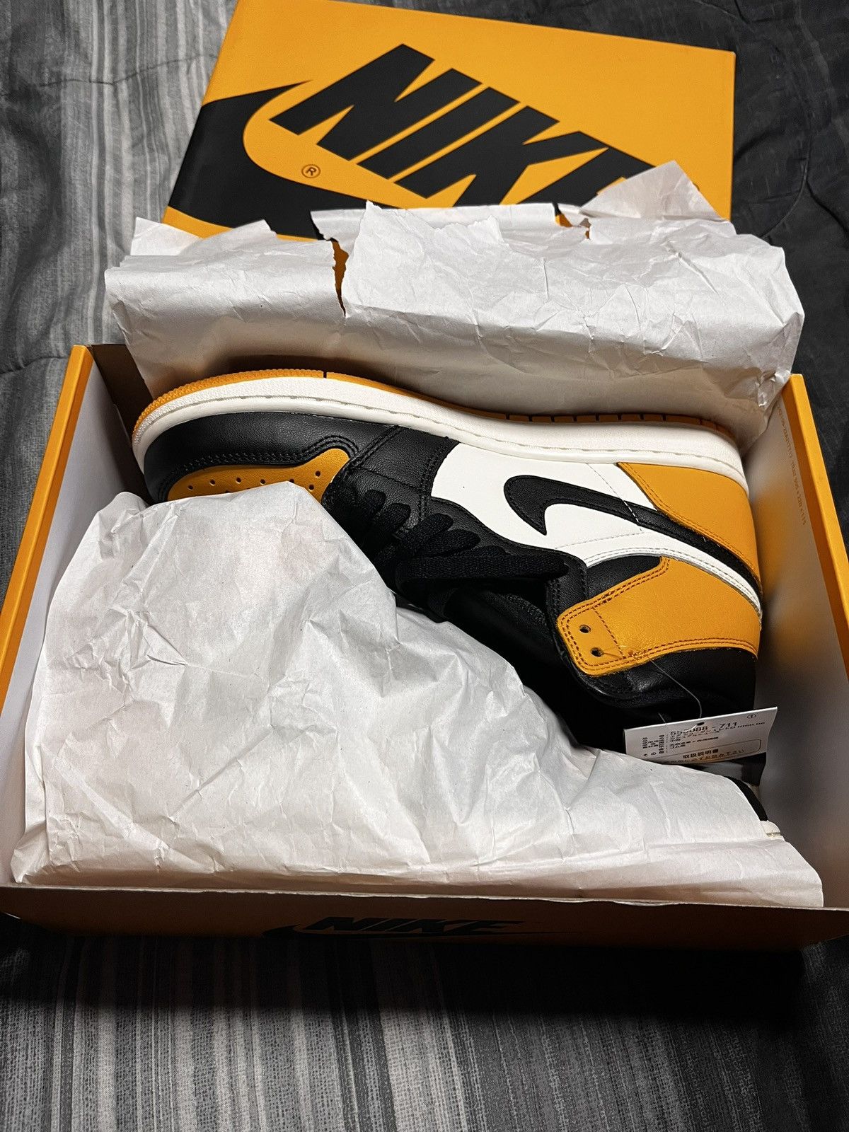 Jordan Brand Air jordan 1 retro Size US 9.5 / EU 42-43 - 3 Thumbnail