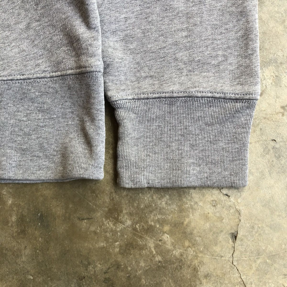 Acne Studios Acne Studios Fairview Face PAW17 Patch Logo Crewneck Grey Size US XL / EU 56 / 4 - 6 Thumbnail