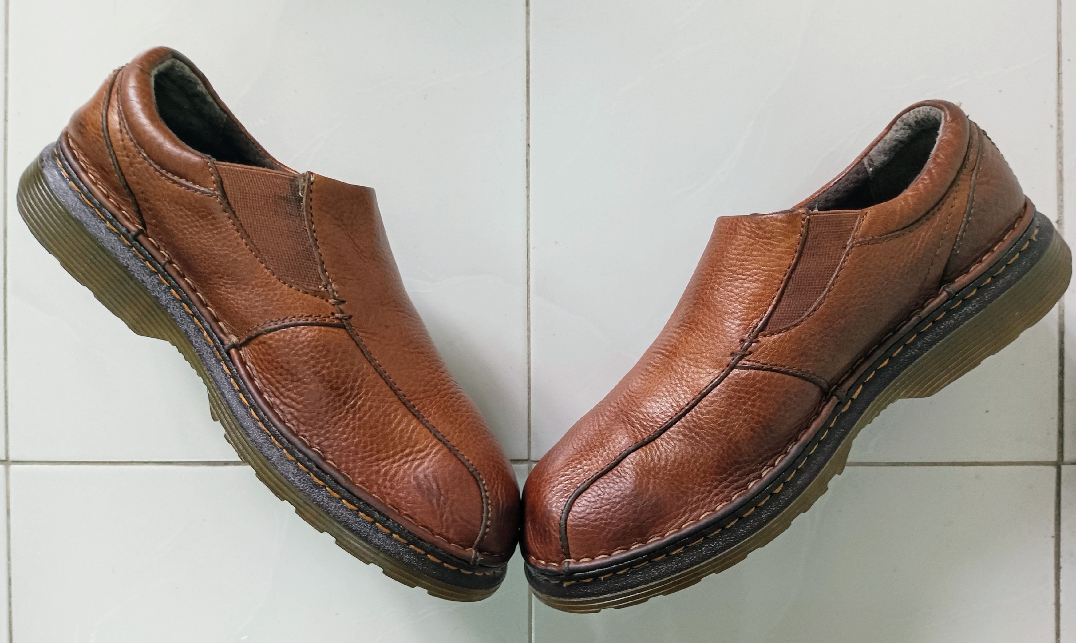 Dr. Martens × Vintage Dr. Martens Mens Tevin Brown Round Toe Low Top AW004 Size US 11 / EU 44 - 11 Thumbnail