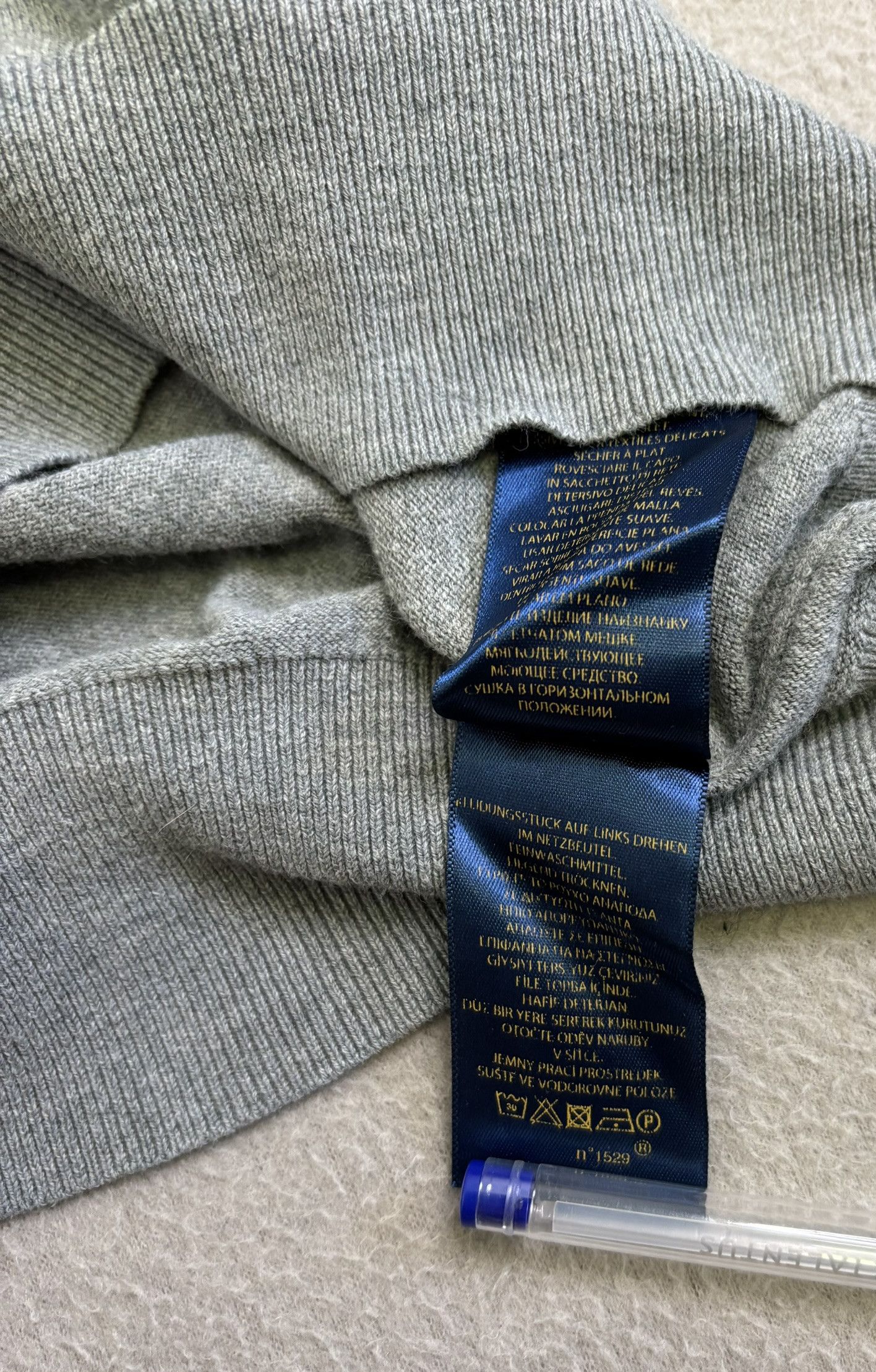Polo Ralph Lauren Polo Ralph Lauren V-neck cashmere gray sweater medium Size US M / EU 48-50 / 2 - 15 Thumbnail