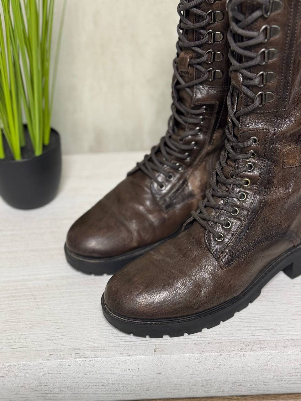 Le Grande Bleu (L.G.B.) Vintage Dark Brown Leather Combat Boots Lace Up Buckle Strap Size US 9 / IT 39 - 7 Thumbnail