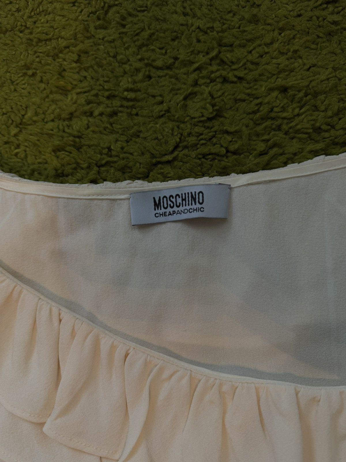 Moschino × Vintage Moschino cheap and chic 100% silk vintage mini dress Size L / US 10 / IT 46 - 5 Thumbnail