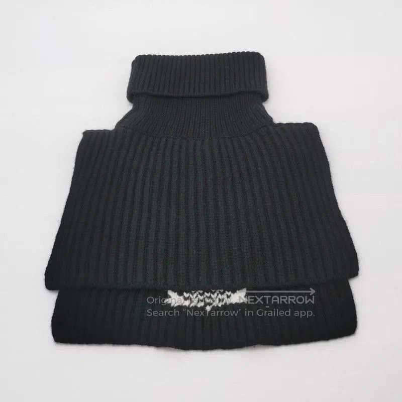 Prada Prada Black Cashmere Logo Scarf. Size ONE SIZE - 2 Thumbnail