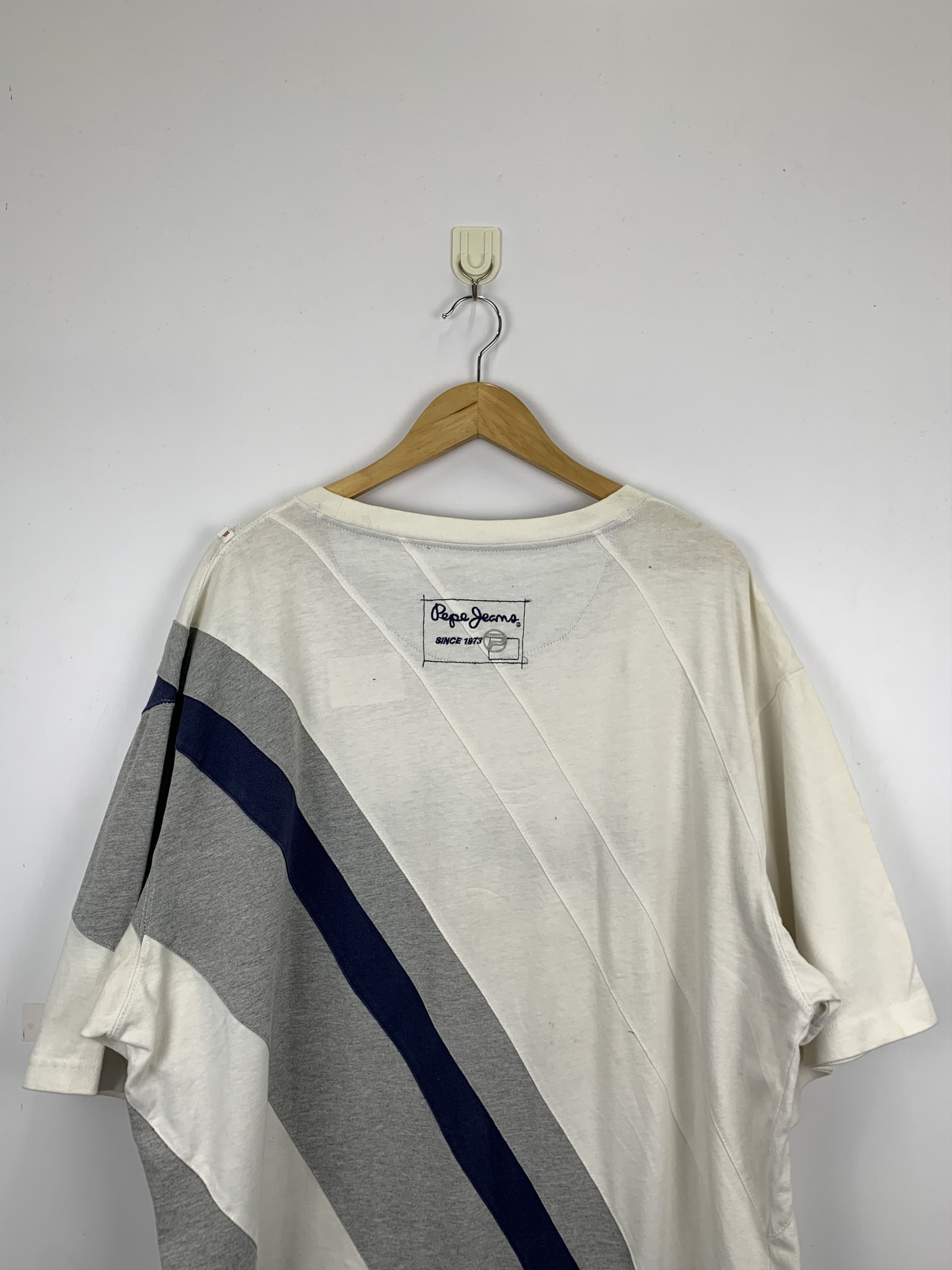 Pepe Jeans Vintage Pepe Jeans London Oversize Tee TA0031 Size US XXL / EU 58 / 5 - 4 Thumbnail