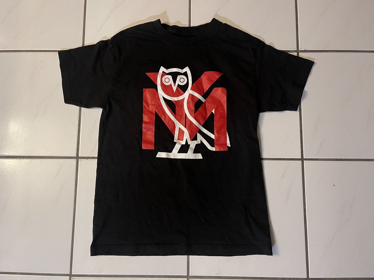 October's Very Own Lil Wayne x Drake Young Money x OVO Tour Tee Size Medium Size US M / EU 48-50 / 2 - 3 Thumbnail