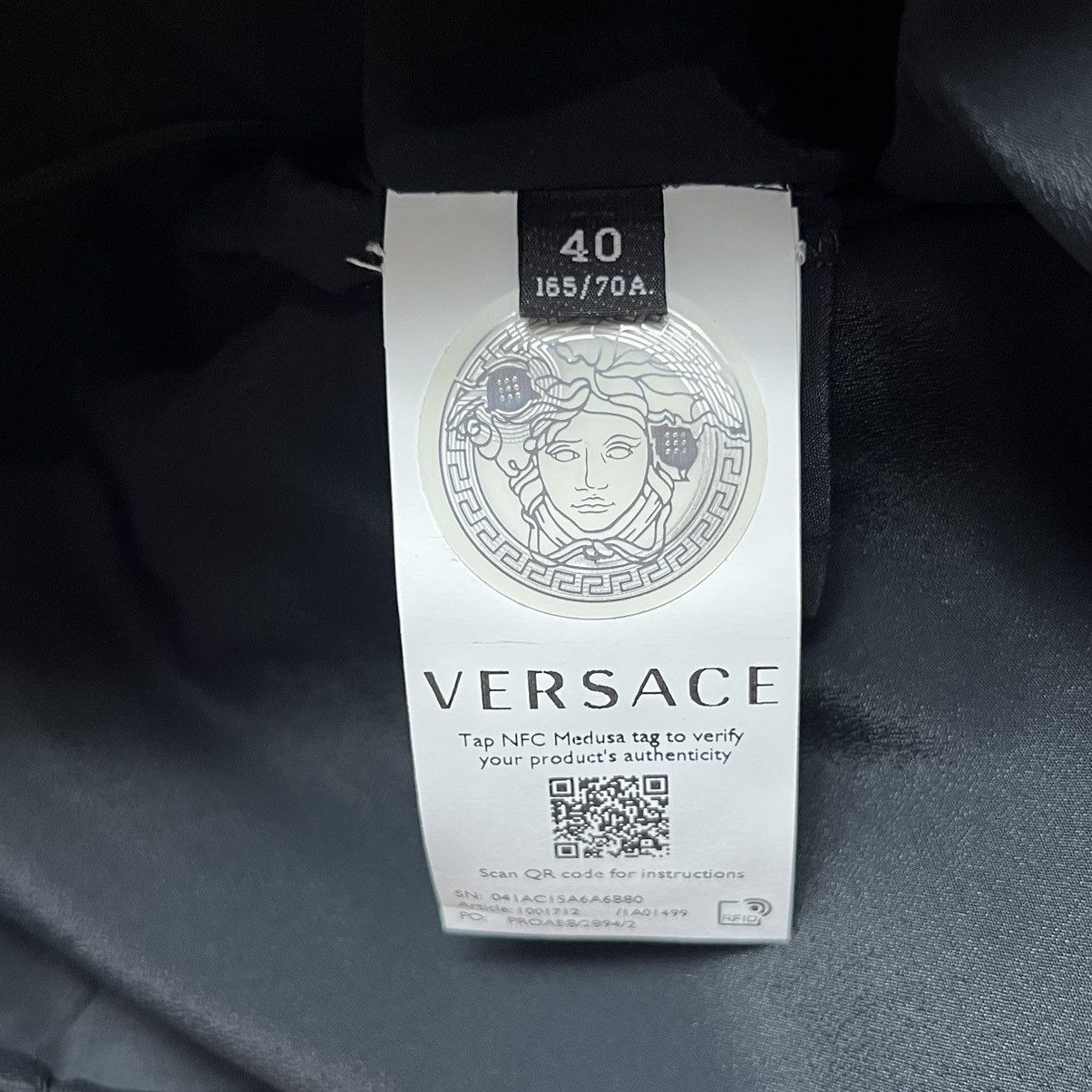 Versace Versace Monogram Silk Mini Skirt Size 27" / US 4 / IT 40 - 4 Thumbnail