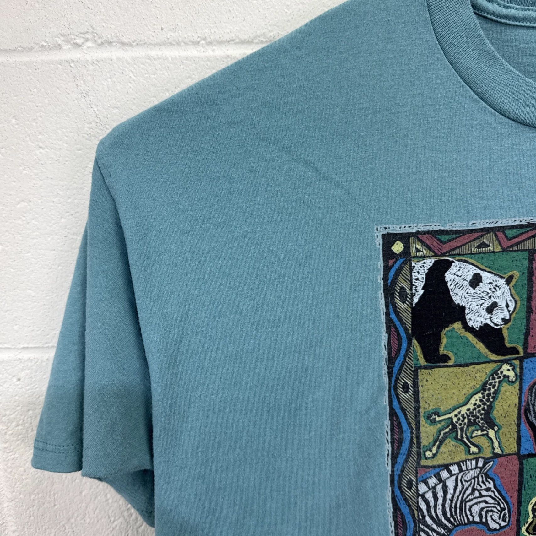 Vintage VINTAGE Noah's Ark Jesus T-Shirt XL Blue Religious Bible Animal Cartoon 90s Men Size US XL / EU 56 / 4 - 4 Thumbnail