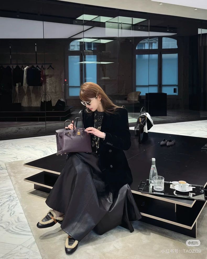 Saint Laurent Paris Saint laurent paris Smoking Velvet blazer 2506-Nextarrow Size XS / US 0-2 / IT 36-38 - 1 Thumbnail