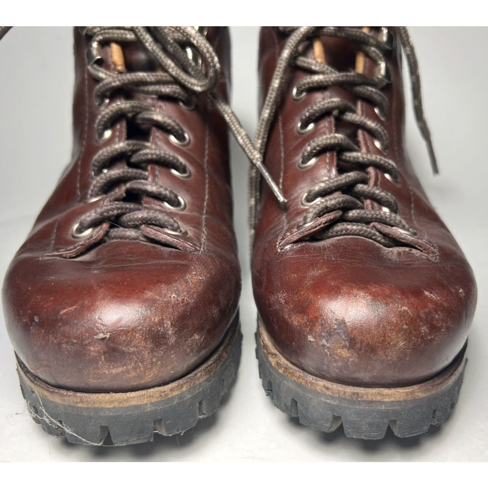 Vasque VINTAGE Vasque Highlander Boot Woman 7 M Red Leather Hiking Combat Shoes Womens Boots Size US 7 / IT 37 - 5 Thumbnail