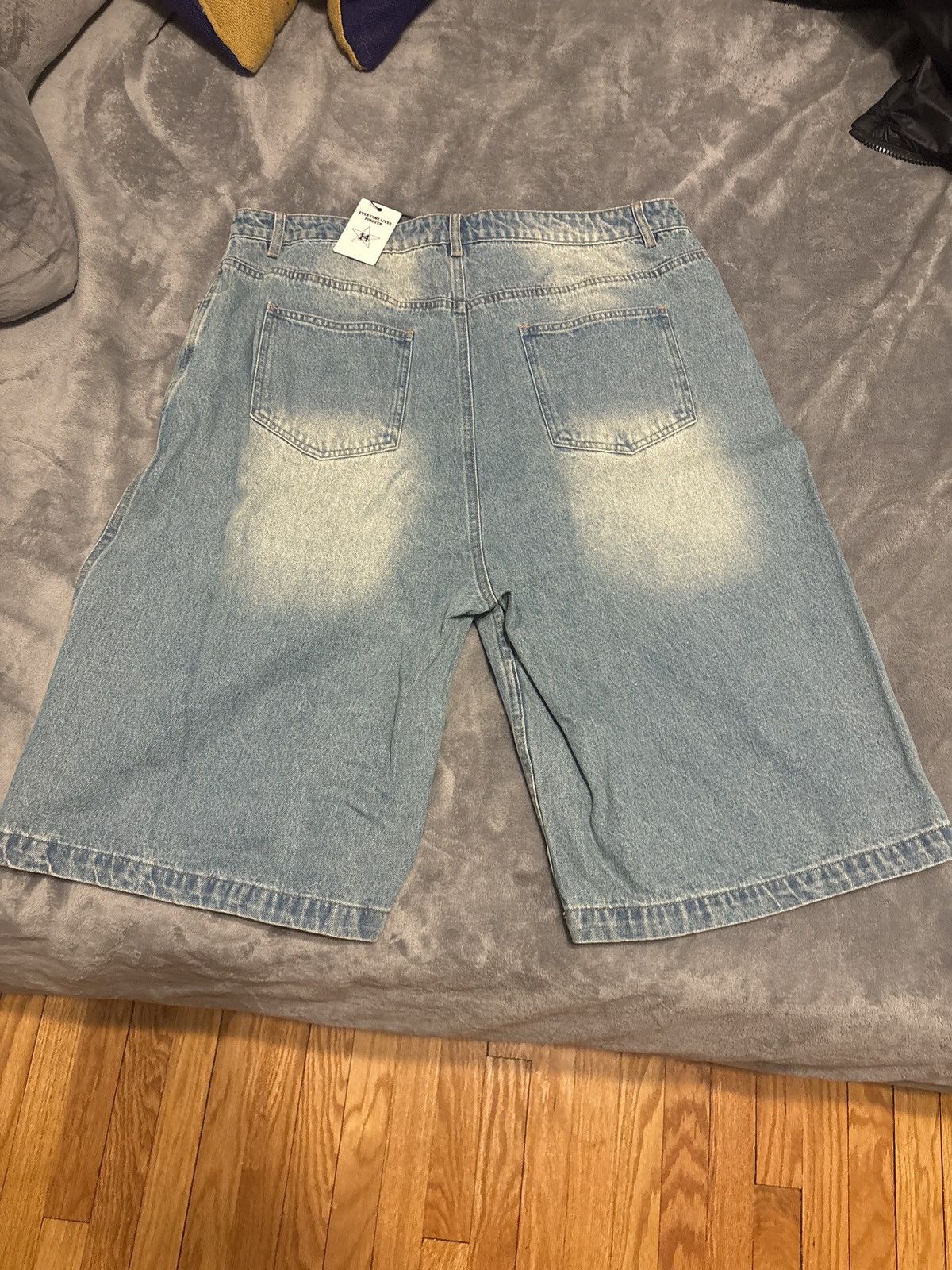 Vale Vale Denim Shorts size 36 Size US 36 / EU 52 - 2 Thumbnail