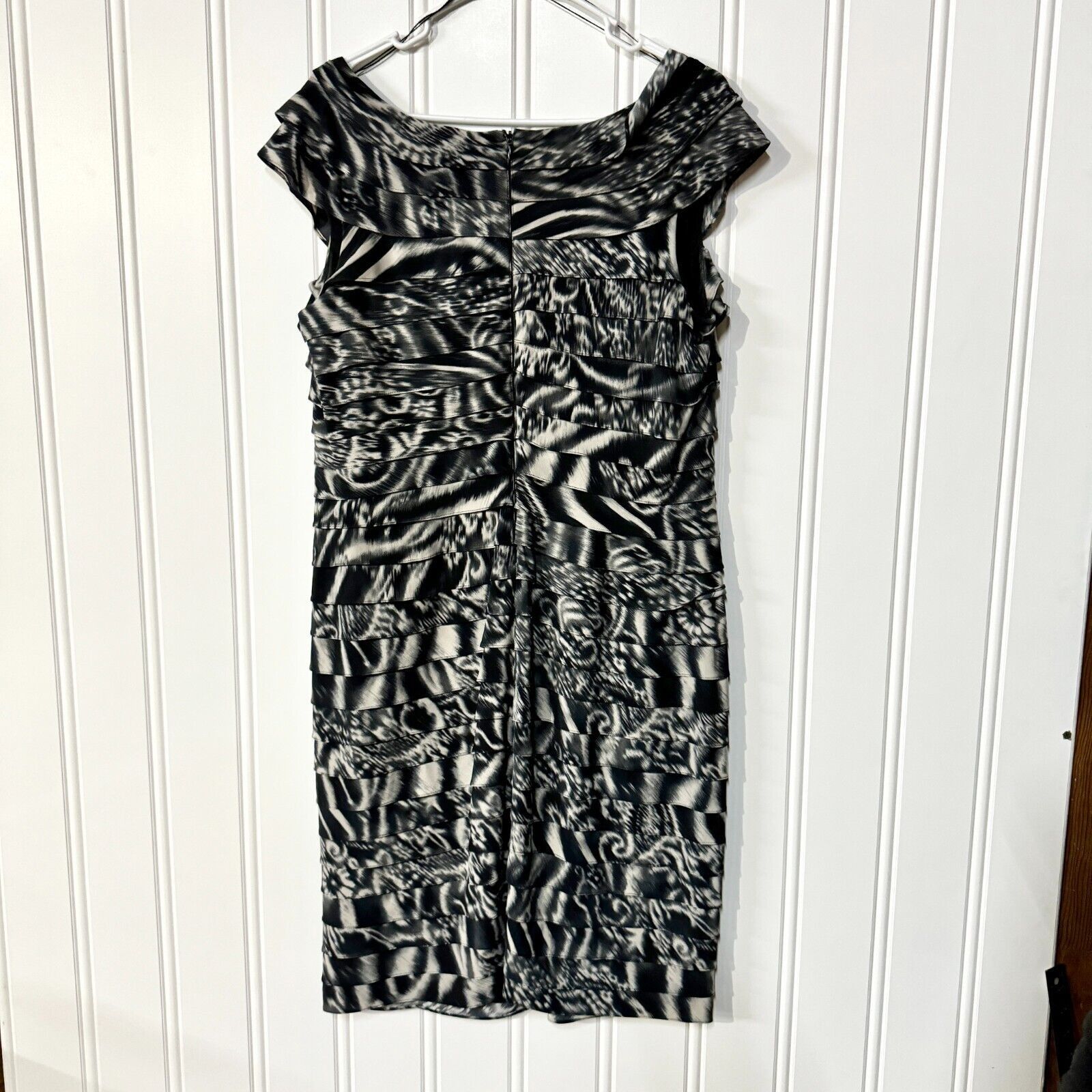 Adrianna Papell ADRIANNA PAPELL Dress 14 Mini Abstract Pleated Ruffled Layer Size XL / US 12-14 / IT 48-50 - 10 Thumbnail