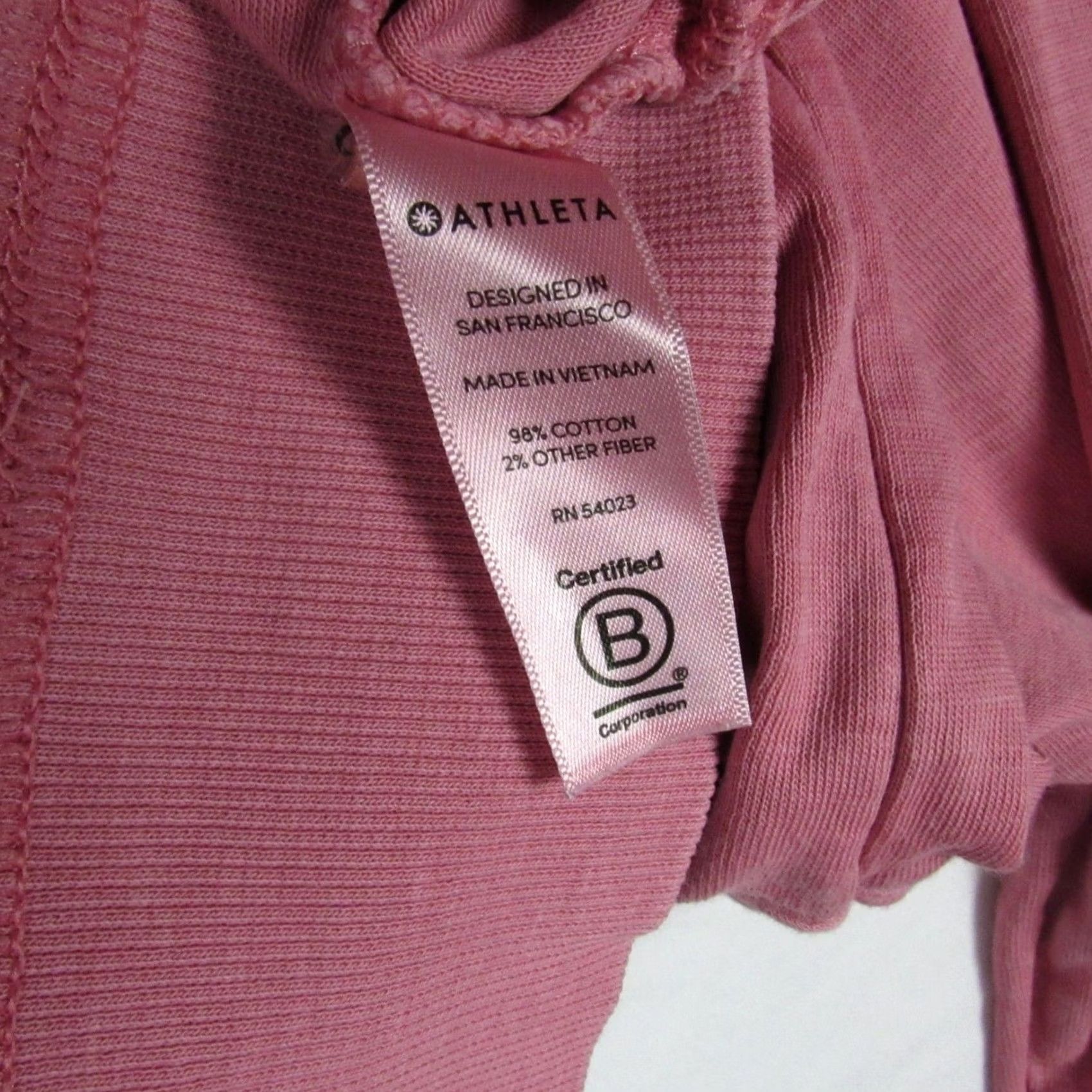 Athleta Athleta Women’s Guava Rose Pullover Sweatshirt Size Small Solid Pink Crewneck Long Sleeve Relaxed Fit Regular Dep/ Women Size S / US 4 / IT 40 - 6 Thumbnail