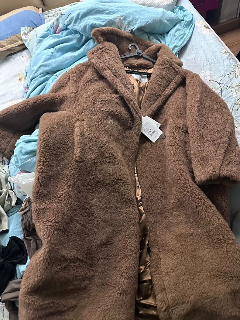 Max Mara Max Mara Camel Teddy Size L / US 10 / IT 46 - 2 Thumbnail