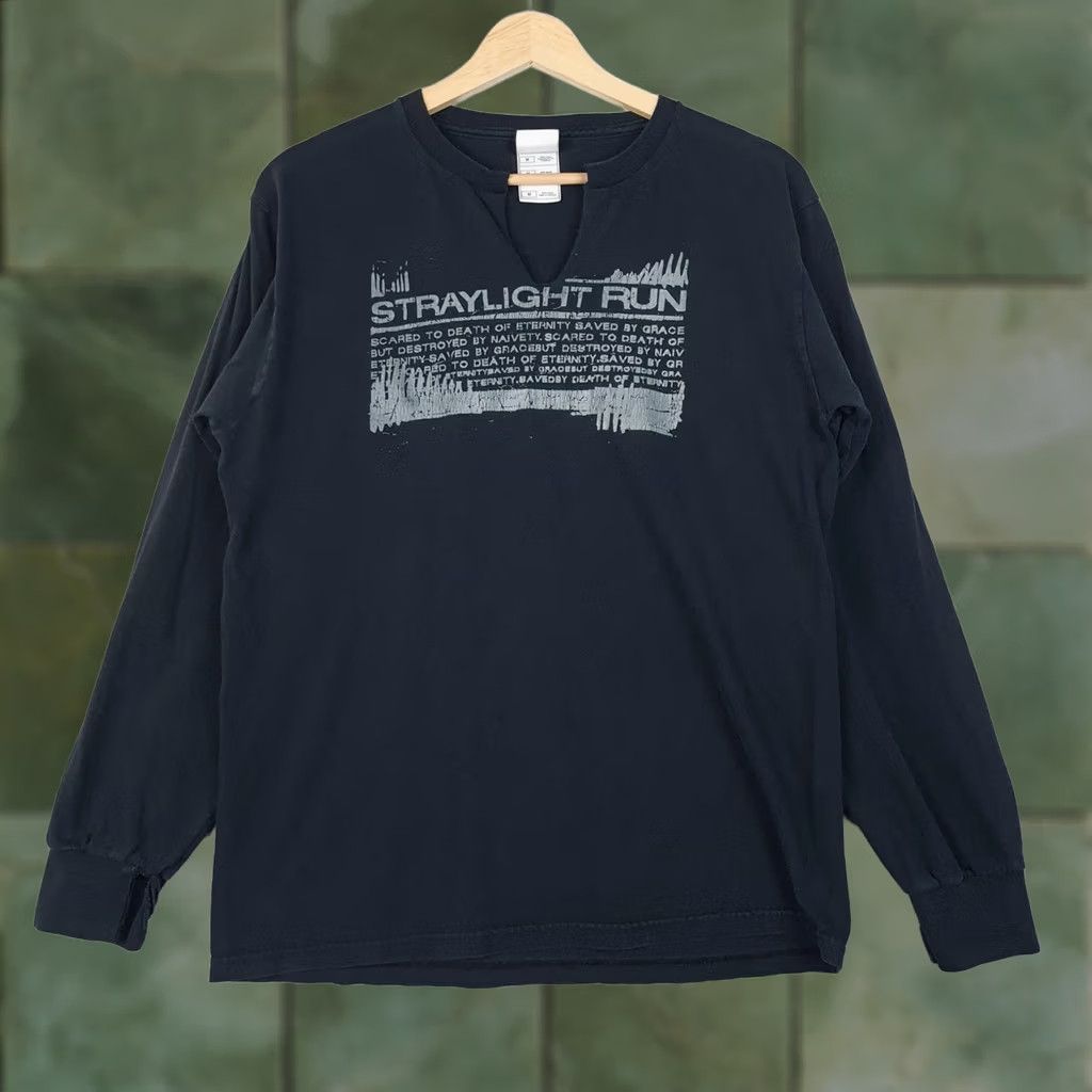 Fruit Of The Loom VINTAGE Straylight Run Mens M Black Graphic Print Long Sleeve Crew Neck Shirt Size US M / EU 48-50 / 2 - 1 Thumbnail