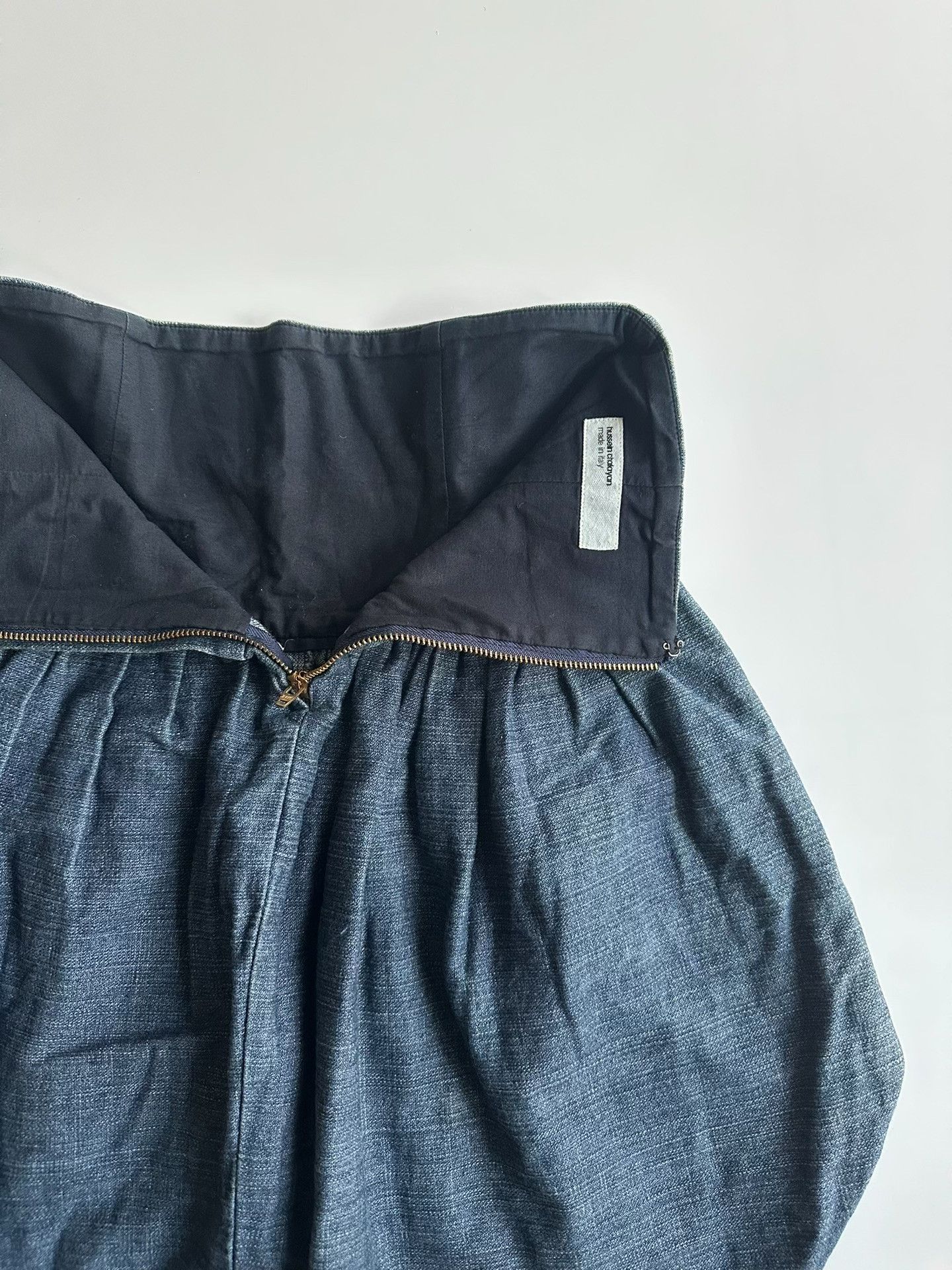 Hussein Chalayan HUSSEIN CHALAYAN SIZE42 Cocoon-shaped denim short skirt| Size 41" - 7 Thumbnail