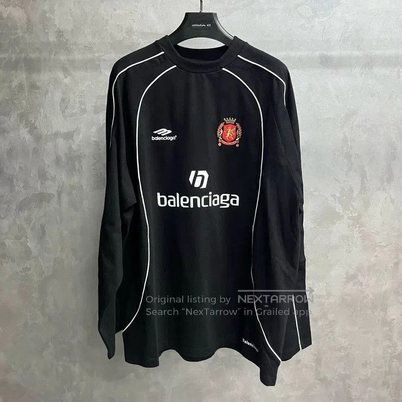 Balenciaga Balenciaga Black Graphic Long-Sleeve T-Shirt. Size US L / EU 52-54 / 3 - 1 Thumbnail