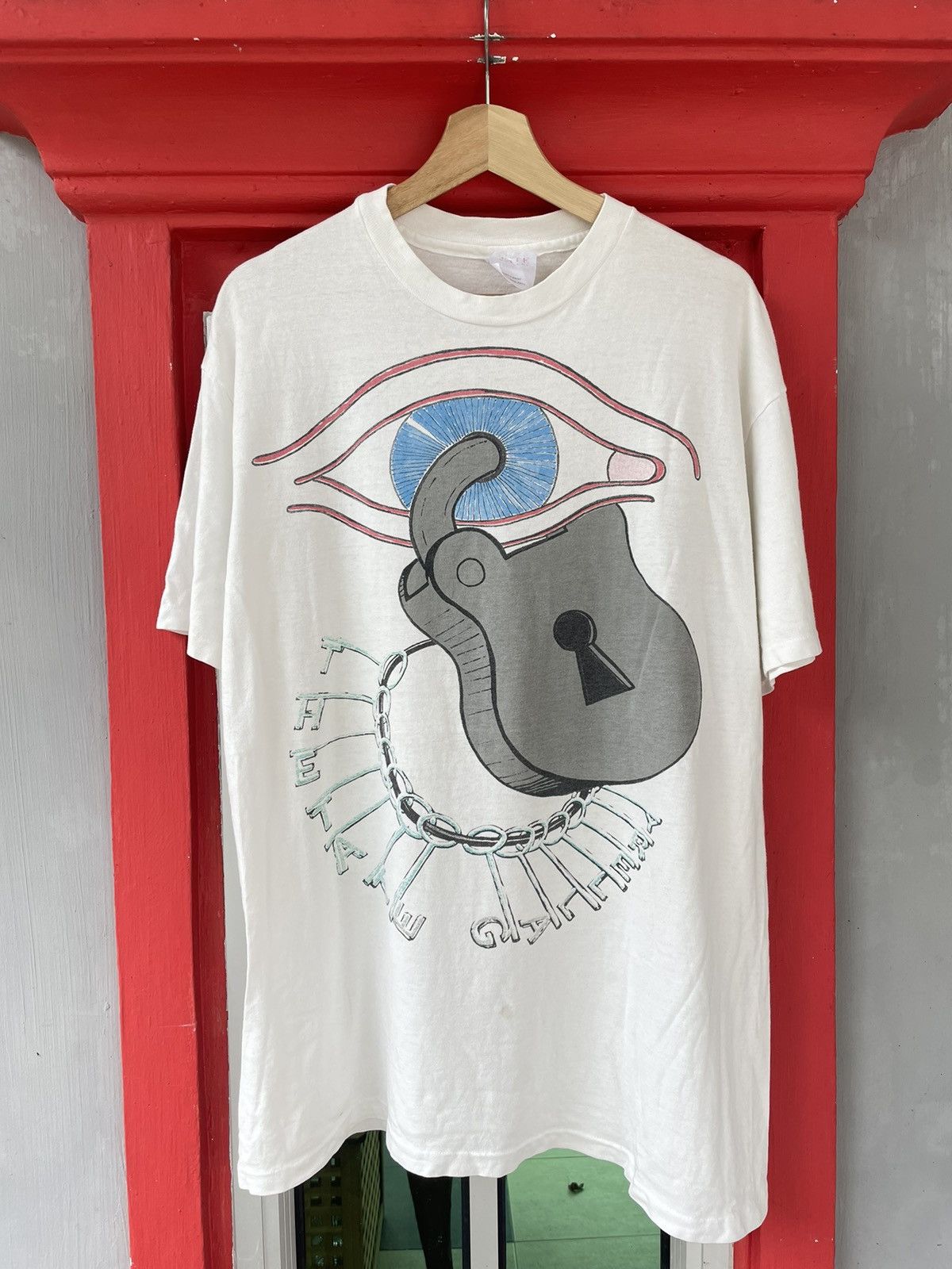 image of Vintage 90's The Tate Gallery Eye Art Tshirt in White, Men's (Size XL)