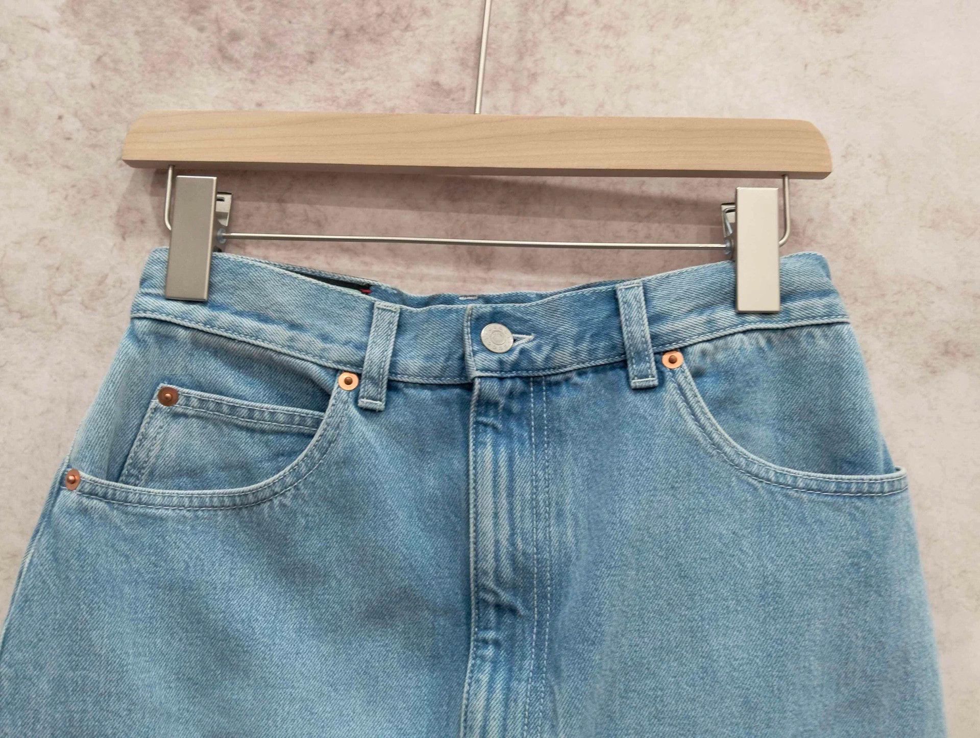 Gucci Gucci Mickey Denim Skirt 40 Size 28" / US 6 / IT 42 - 6 Thumbnail