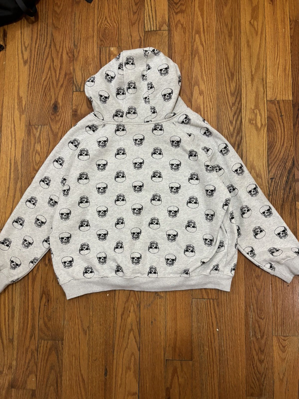 Other Y2K/2000s Skull all over print Large zip up Size US L / EU 52-54 / 3 - 4 Thumbnail