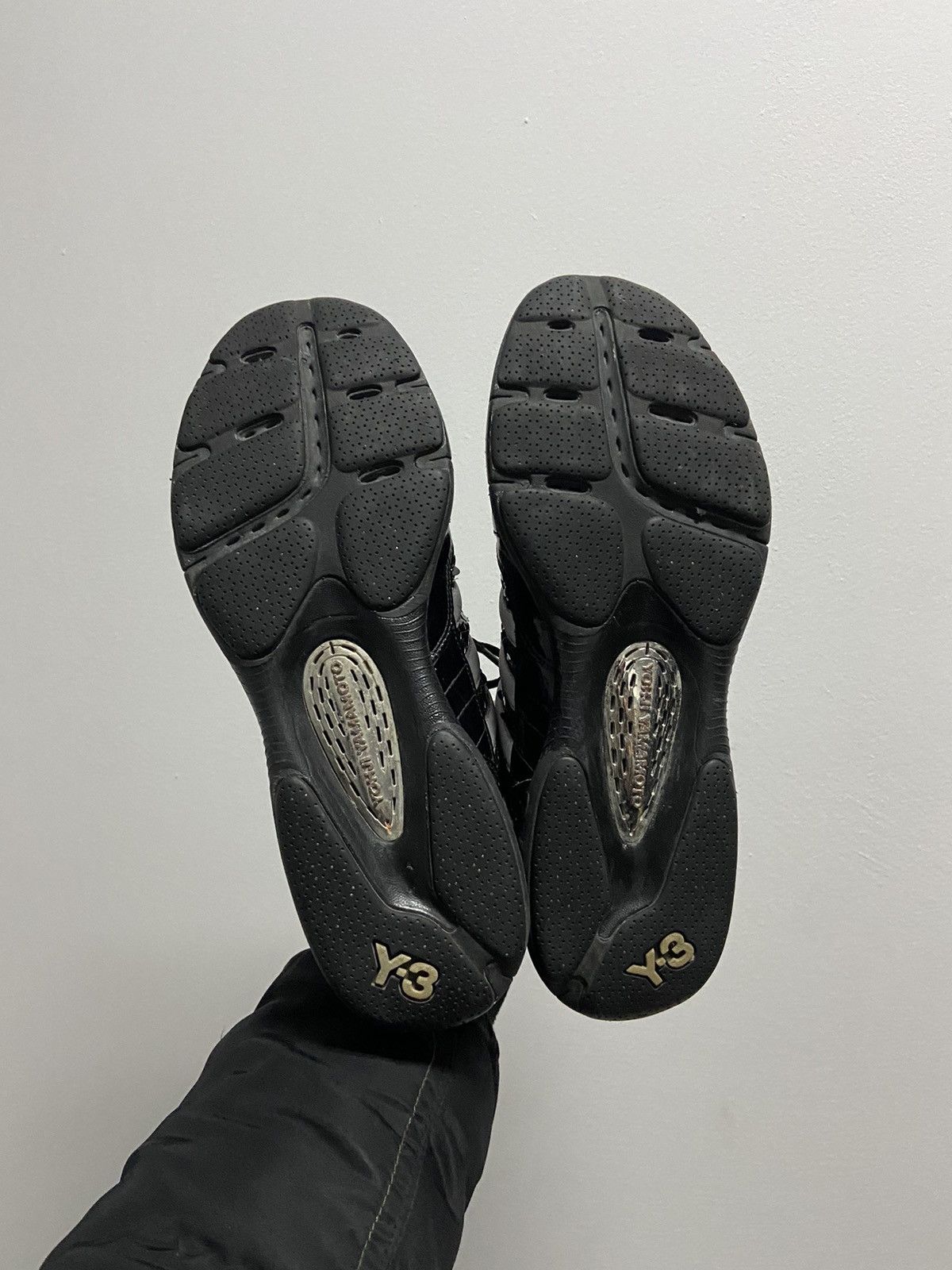 Vintage Y-3 Yohji Yamamoto reflective ikuno RARE Vintage Sneakers Size US 9.5 / EU 42-43 - 9 Thumbnail