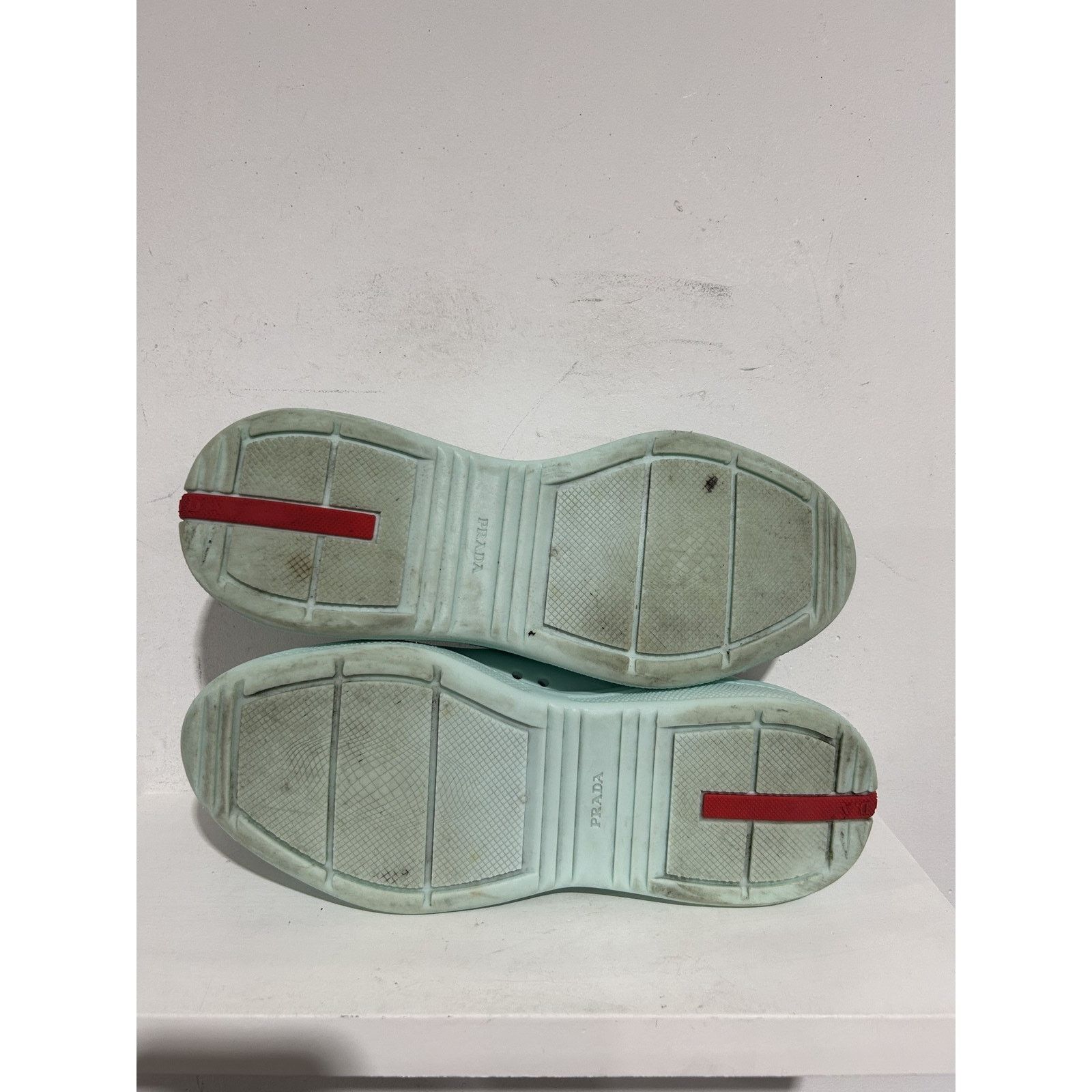 Prada PRADA AMERICA CUP RUBBER MINT SIZE 41 (US 8) PREOWNED Size US 8 / EU 41 - 5 Thumbnail