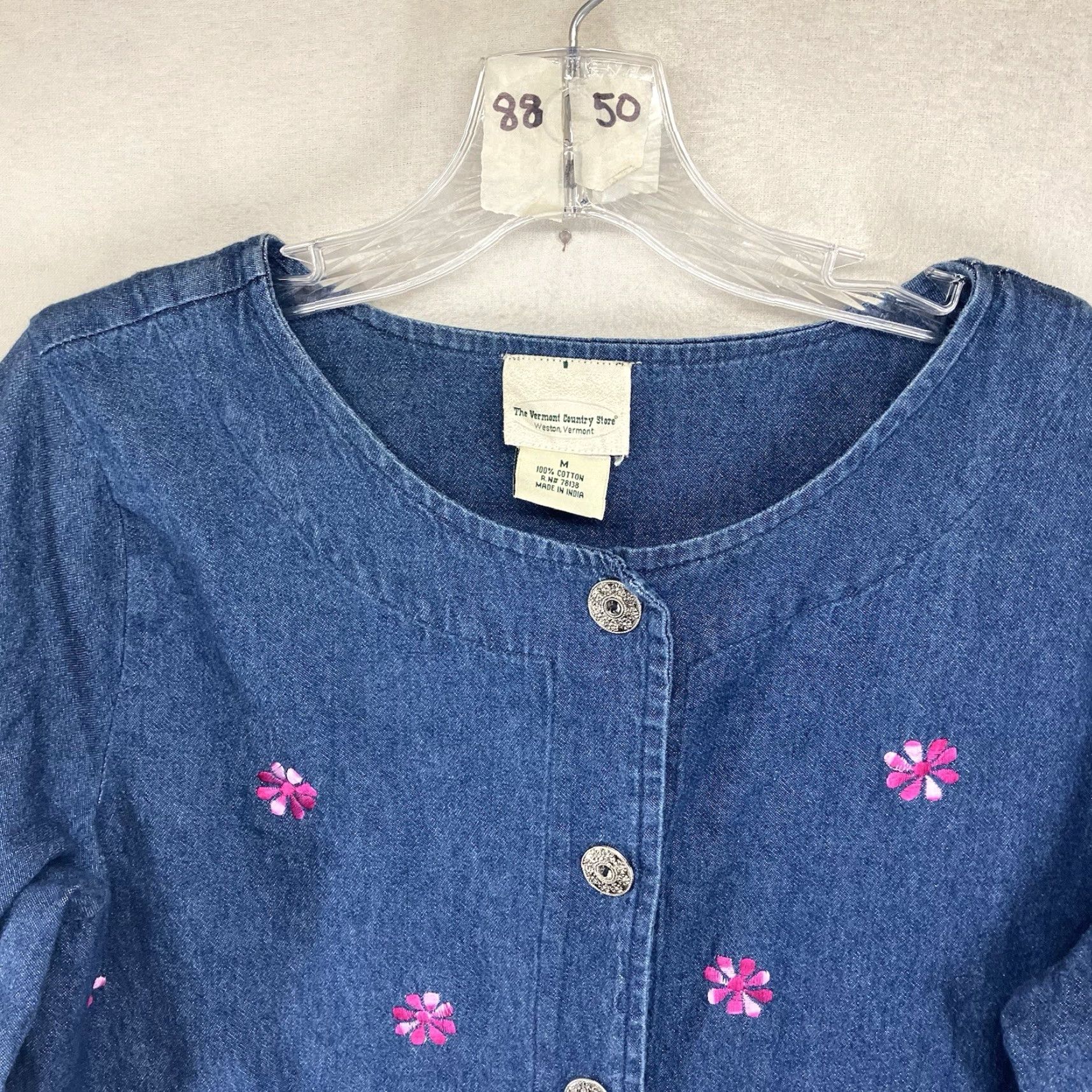 Denime VINTAGE The Vermont Country Store Women's Denim Top Tunic 100% Cotton Floral Embroidered Buttons Long Sleeve All Seasons Fall Spring Winter Womens Size M / US 6-8 / IT 42-44 - 4 Thumbnail