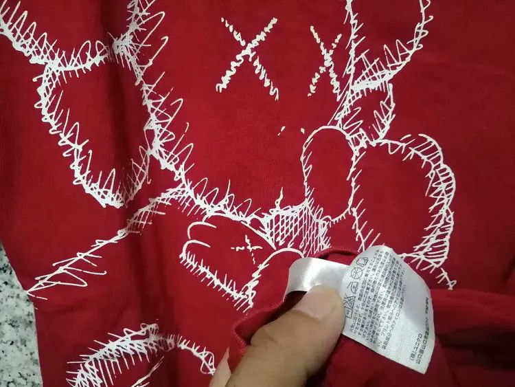 Japanese Brand × Kaws × Vintage 🔥 Rare 🔥 Vintage Kaws Very Rare Size L Size US L / EU 52-54 / 3 - 6 Thumbnail