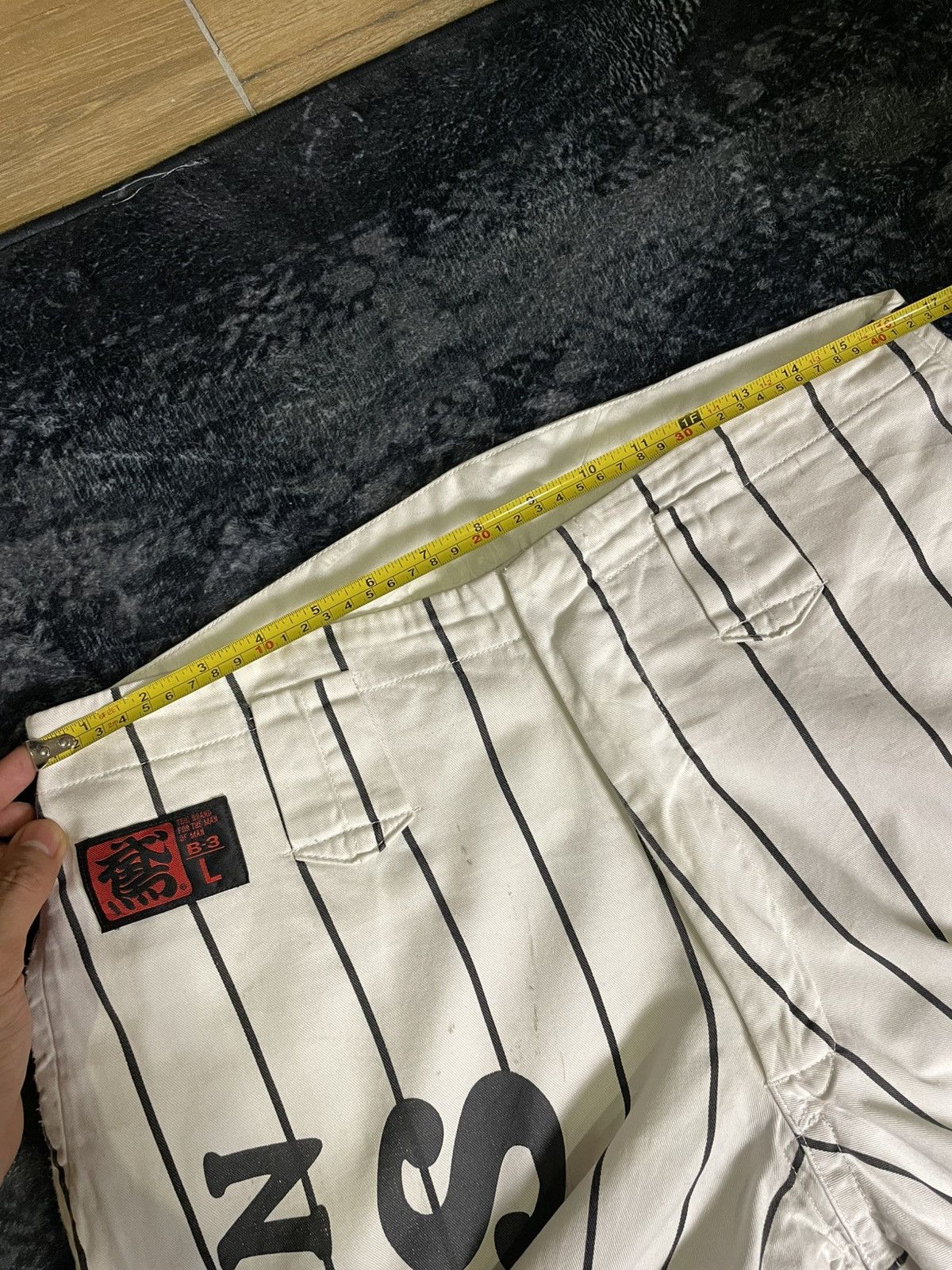 Japanese Brand Toraichi Tobishozoku X Hanshin Tigers Pant Size US 33 - 19 Thumbnail