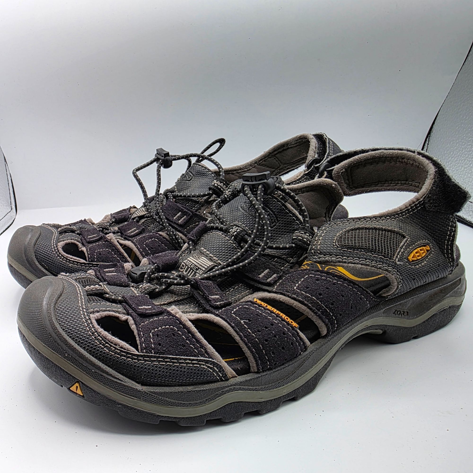 KEEN Keen Rialto Mens Size 11 Black Waterproof Closed Toe Sandals Size US 11 / EU 44 - 4 Thumbnail