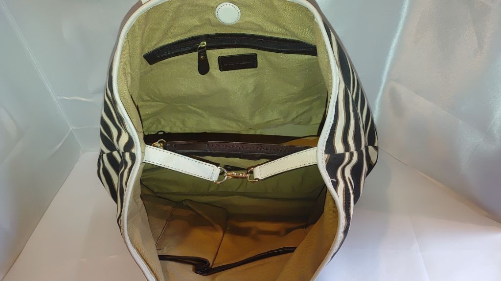 Antonio Maurizi Antonio Melani Zebra Striped Canvas Tote w. Leather Trim Size ONE SIZE - 9 Thumbnail