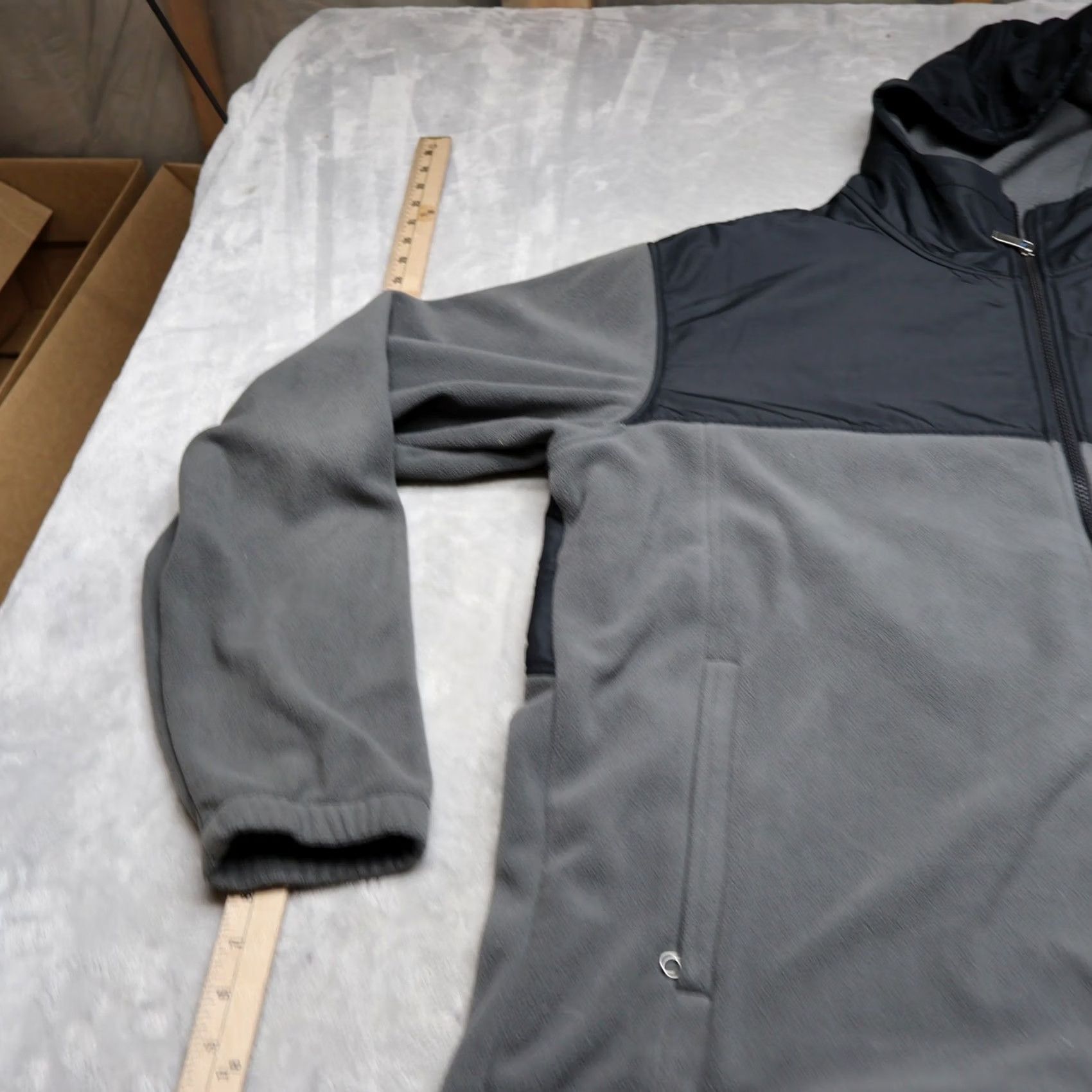 Vintage Columbia Jacket Mens XL Gray Fleece Full Zip Hiking Outdoor Casual Jacket Size US XL / EU 56 / 4 - 2 Thumbnail