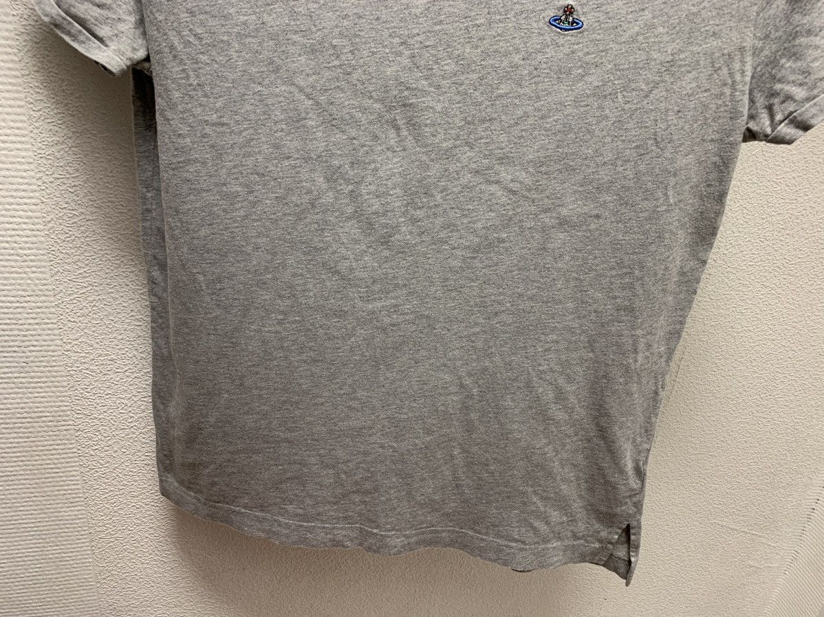 Vivienne Westwood Vivienne Westwood grey t-shirt L sz Size US L / EU 52-54 / 3 - 3 Thumbnail