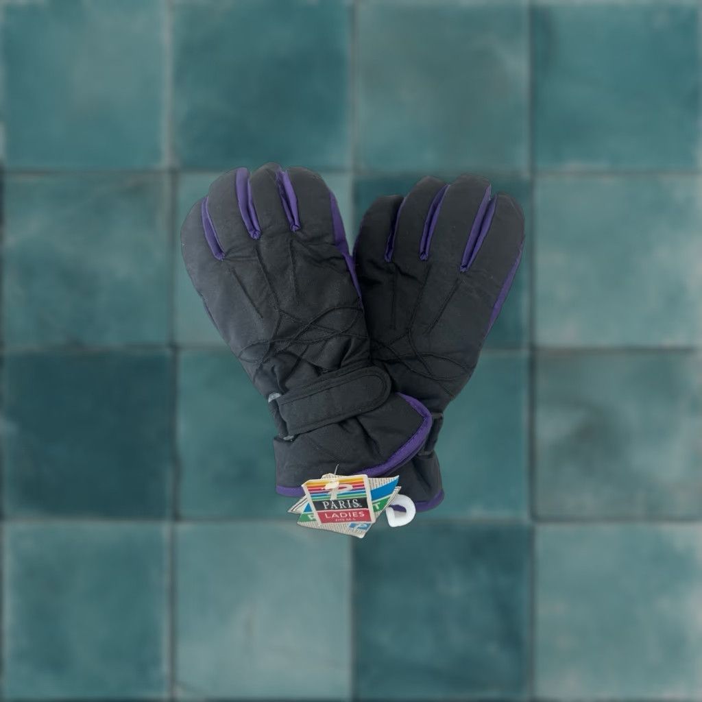 Vintage VINTAGE waterproof winter gloves Womens M Paris Accessories Glove 90s NWT Deadstock Black Nylon Waterproof Size ONE SIZE - 1 Thumbnail