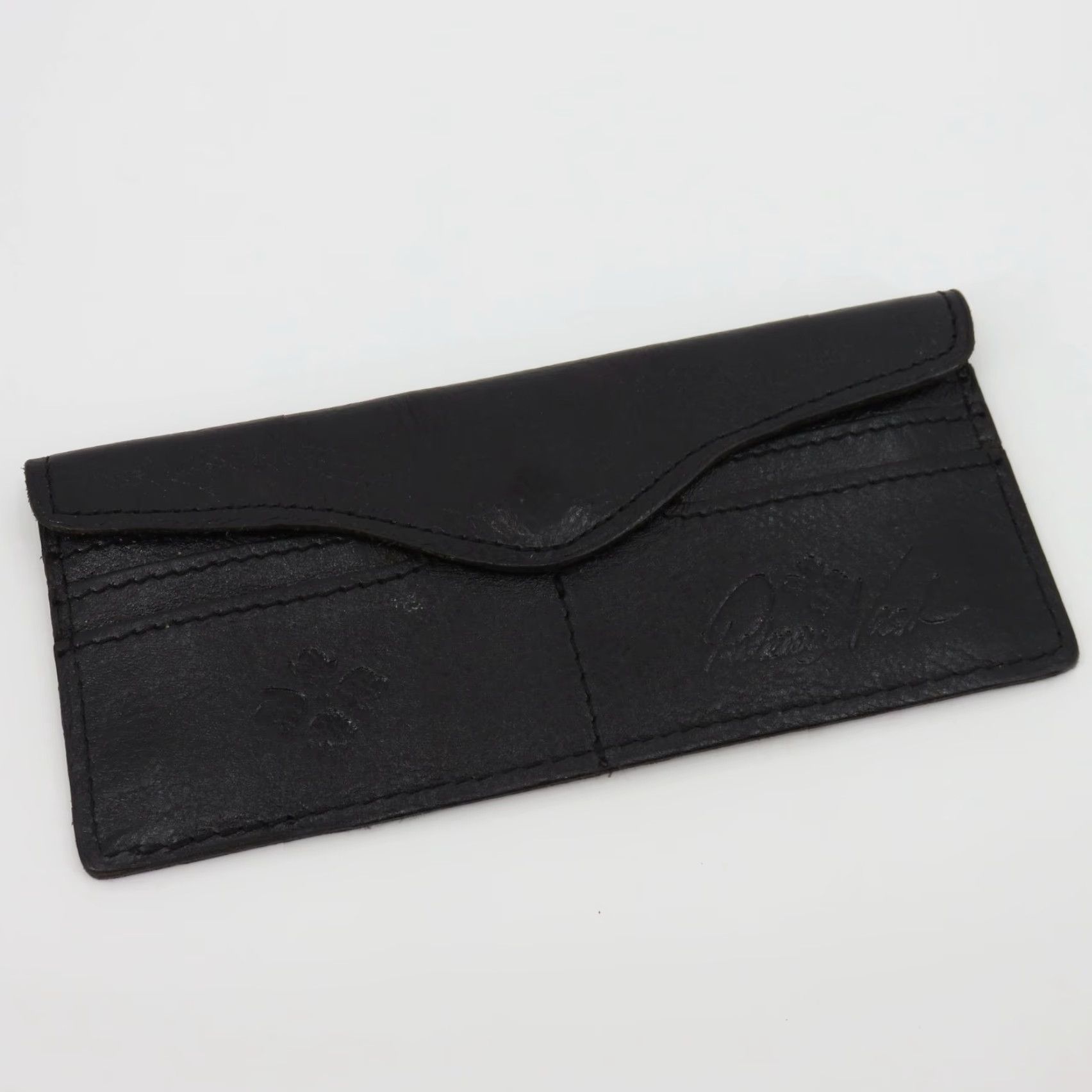 Patricia Nash Patricia Nash Heritage Valentia Magnetic Closure Black Leather Wallet User: Patricia Nash Heritage Valentia Magnetic Closure Black Leather Wallet Size ONE SIZE - 8 Thumbnail
