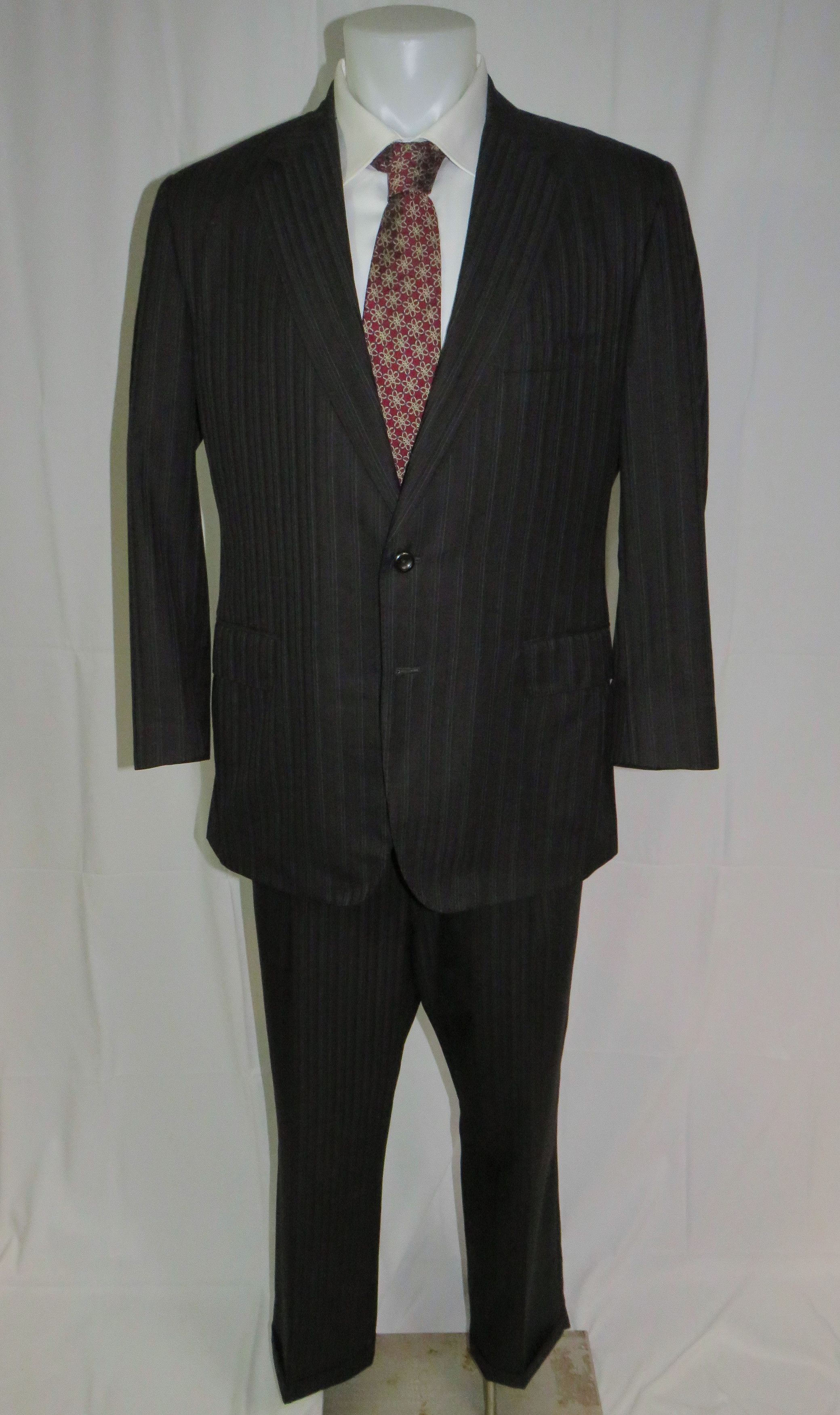 Filo Mano Black Striped Holland Sherry Two Button Suit 42R