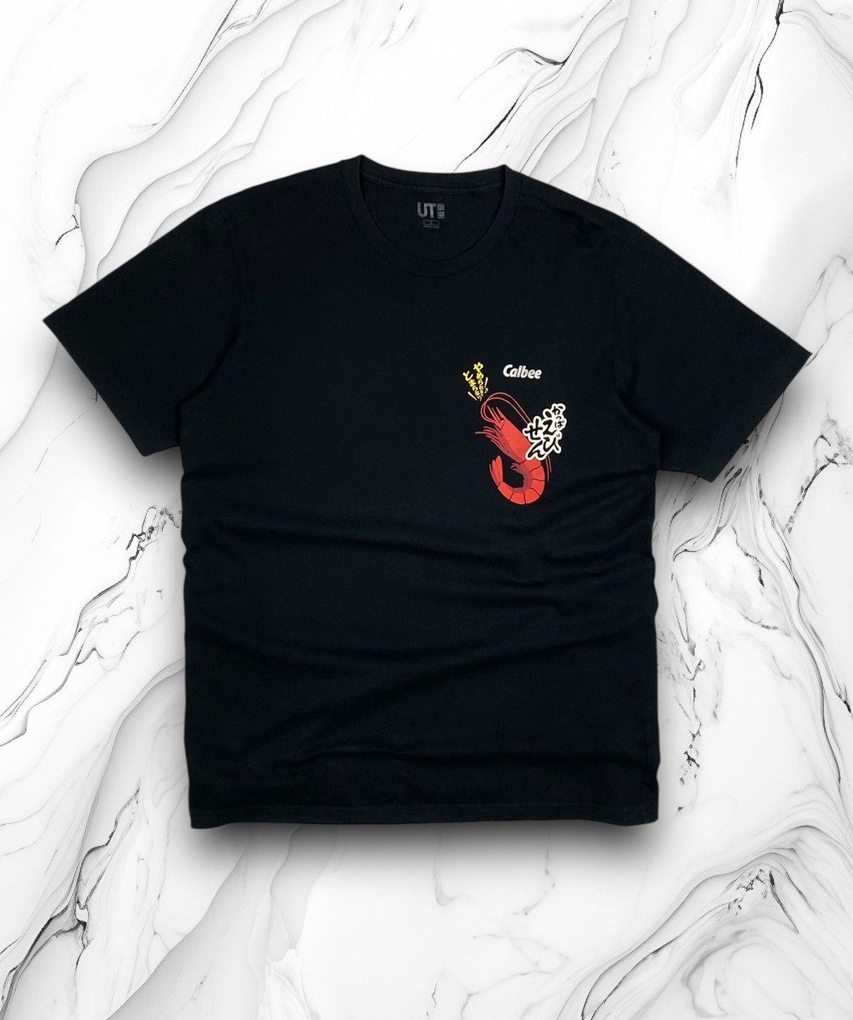 Uniqlo Uniqlo x Calbee Designer shrimp Japanese T Shirt Size L Size US L / EU 52-54 / 3 - 1 Thumbnail