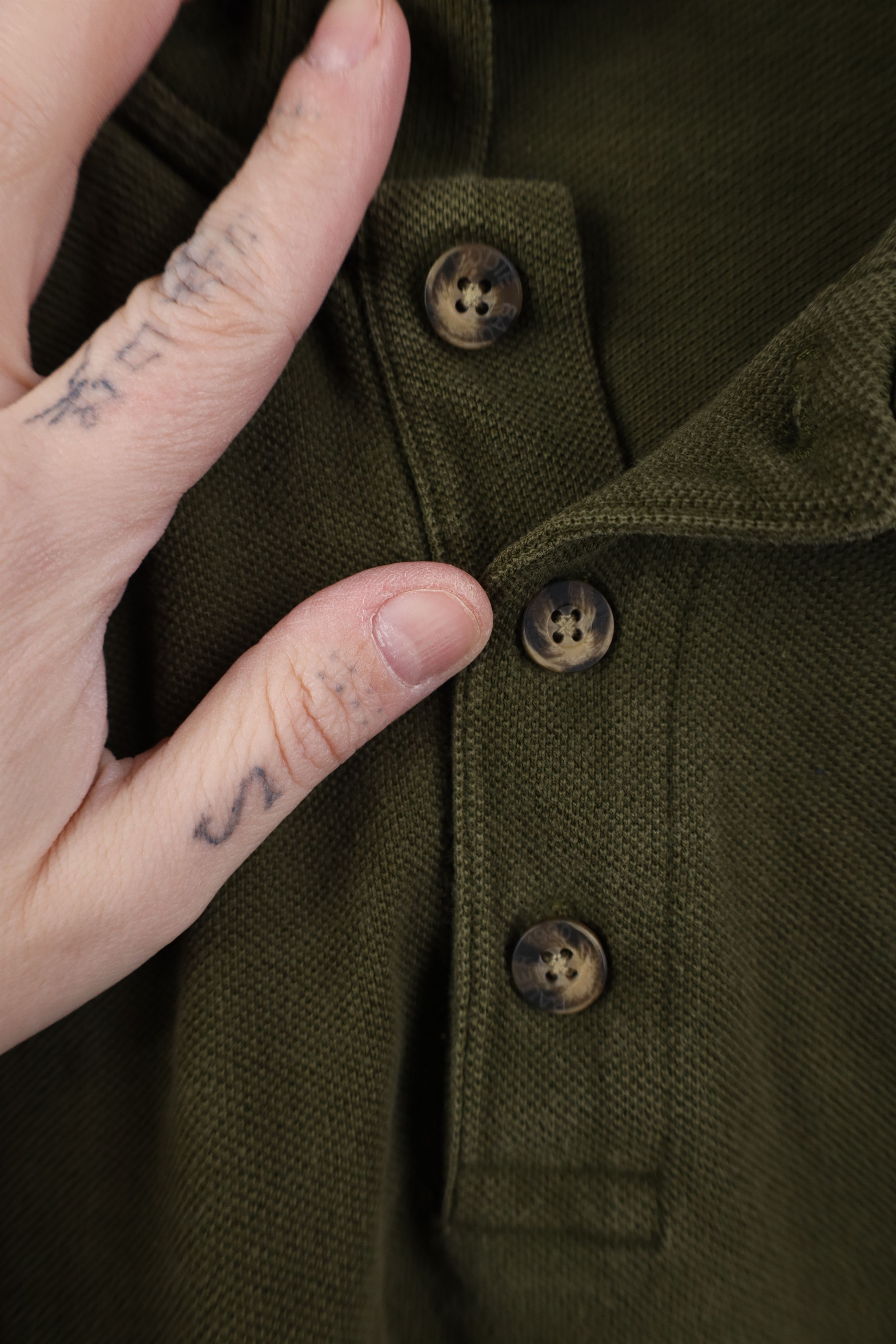 Eddie Bauer Vintage 90s Eddie Bauer Long Sleeve Polo Shirt Army Green Size US L / EU 52-54 / 3 - 7 Thumbnail