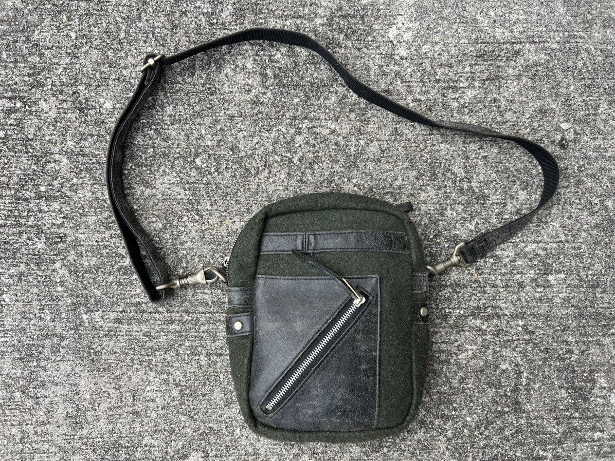 Lui's Vintage Luis Japan Distressed Hybrid Wool Leather Sling Bag Size ONE SIZE - 14 Thumbnail